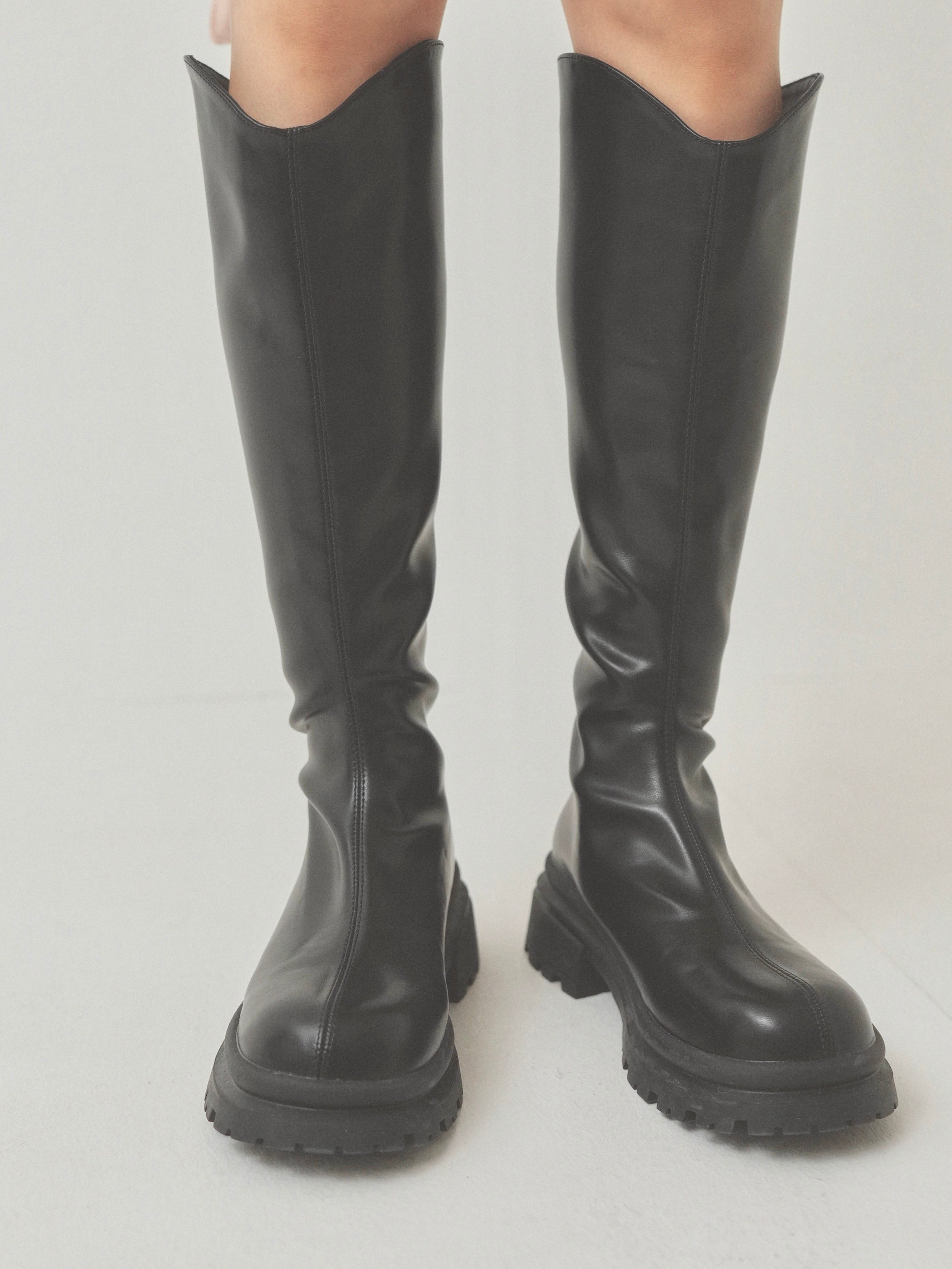 tracksole curve boots