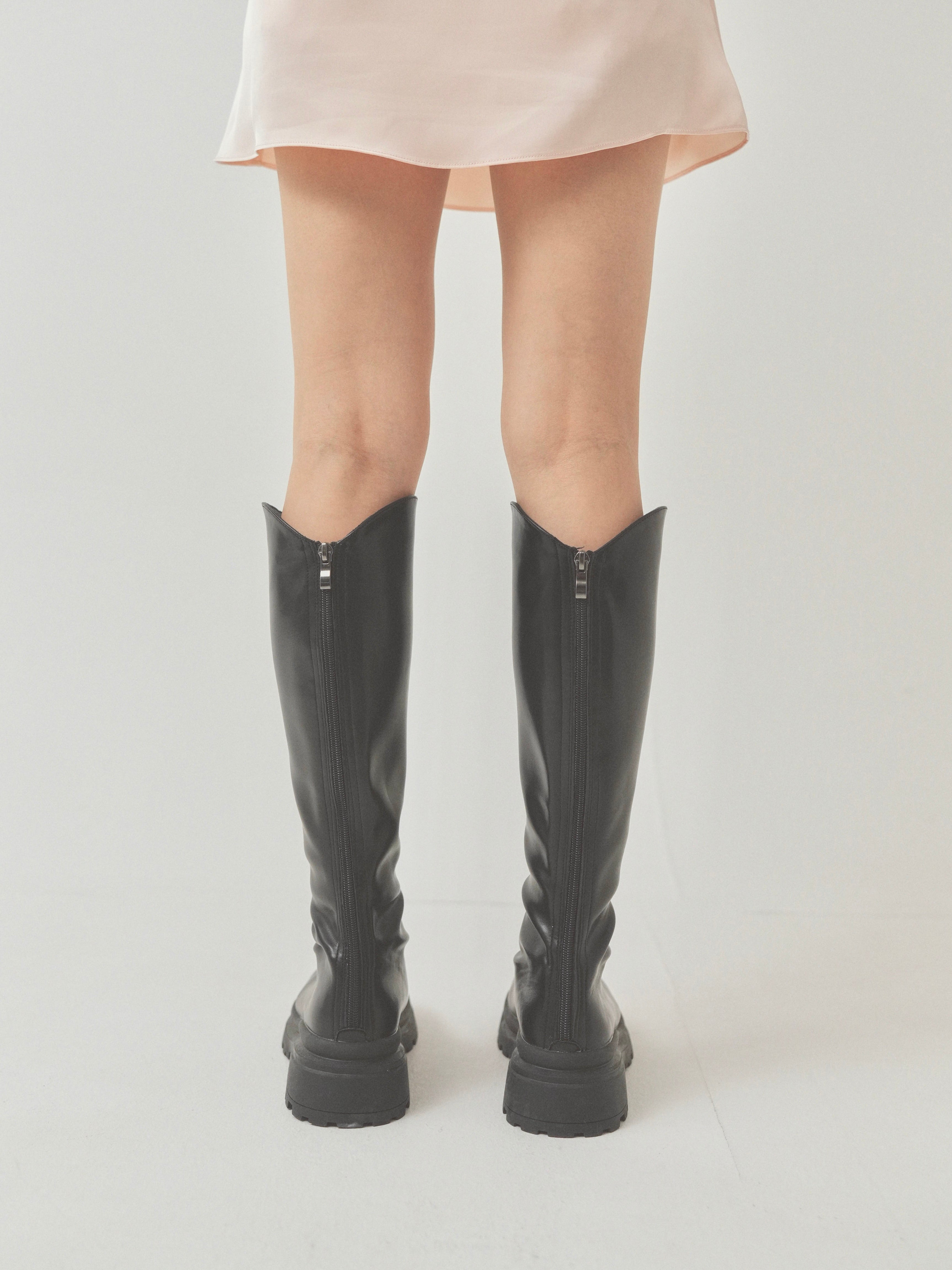 tracksole curve boots