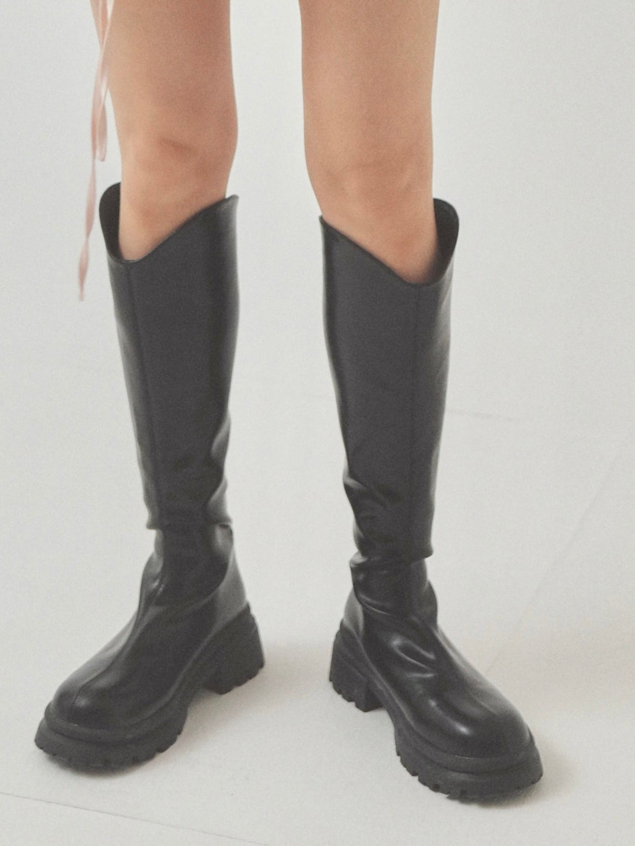 tracksole curve boots