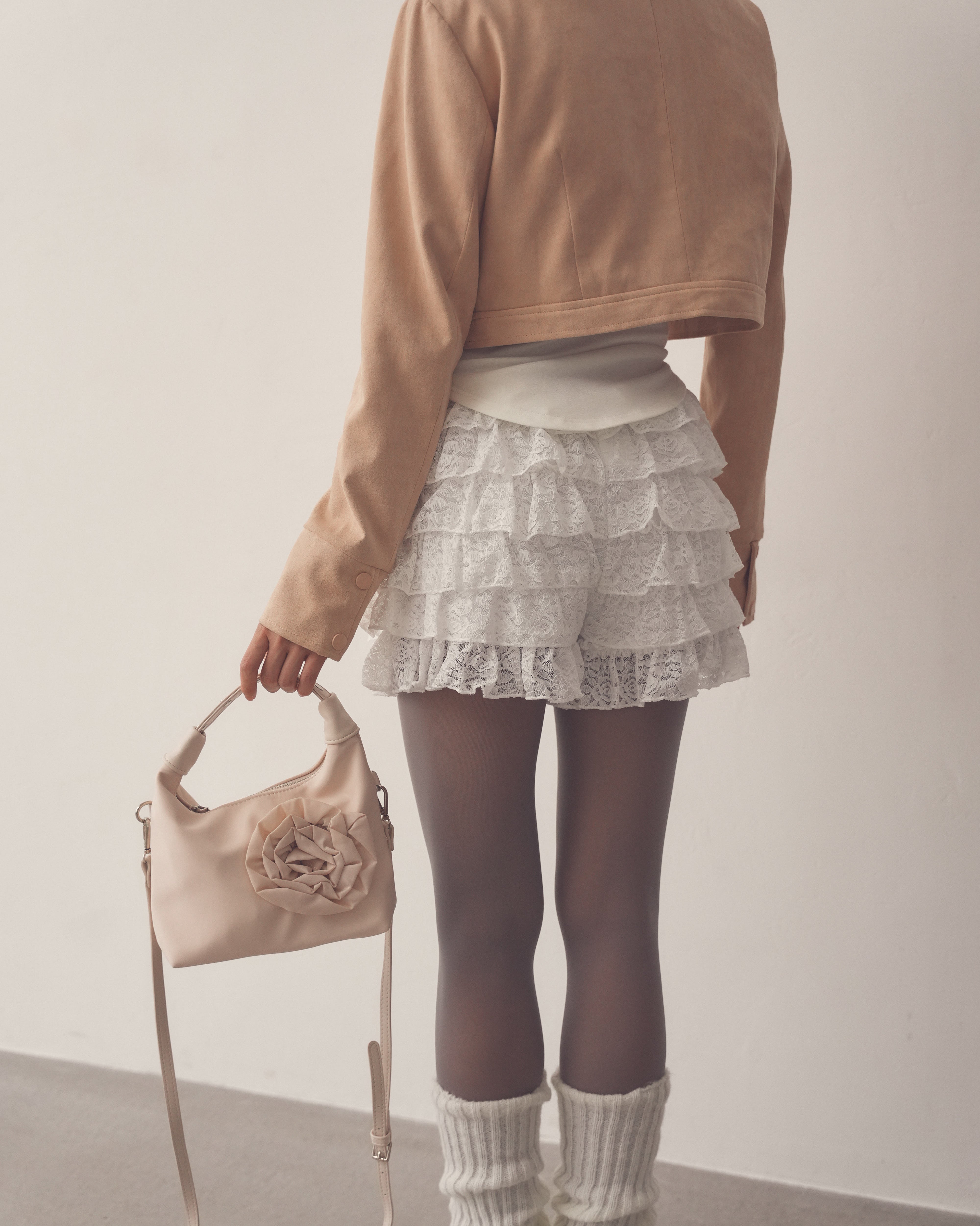 lace tieredfrill short pt