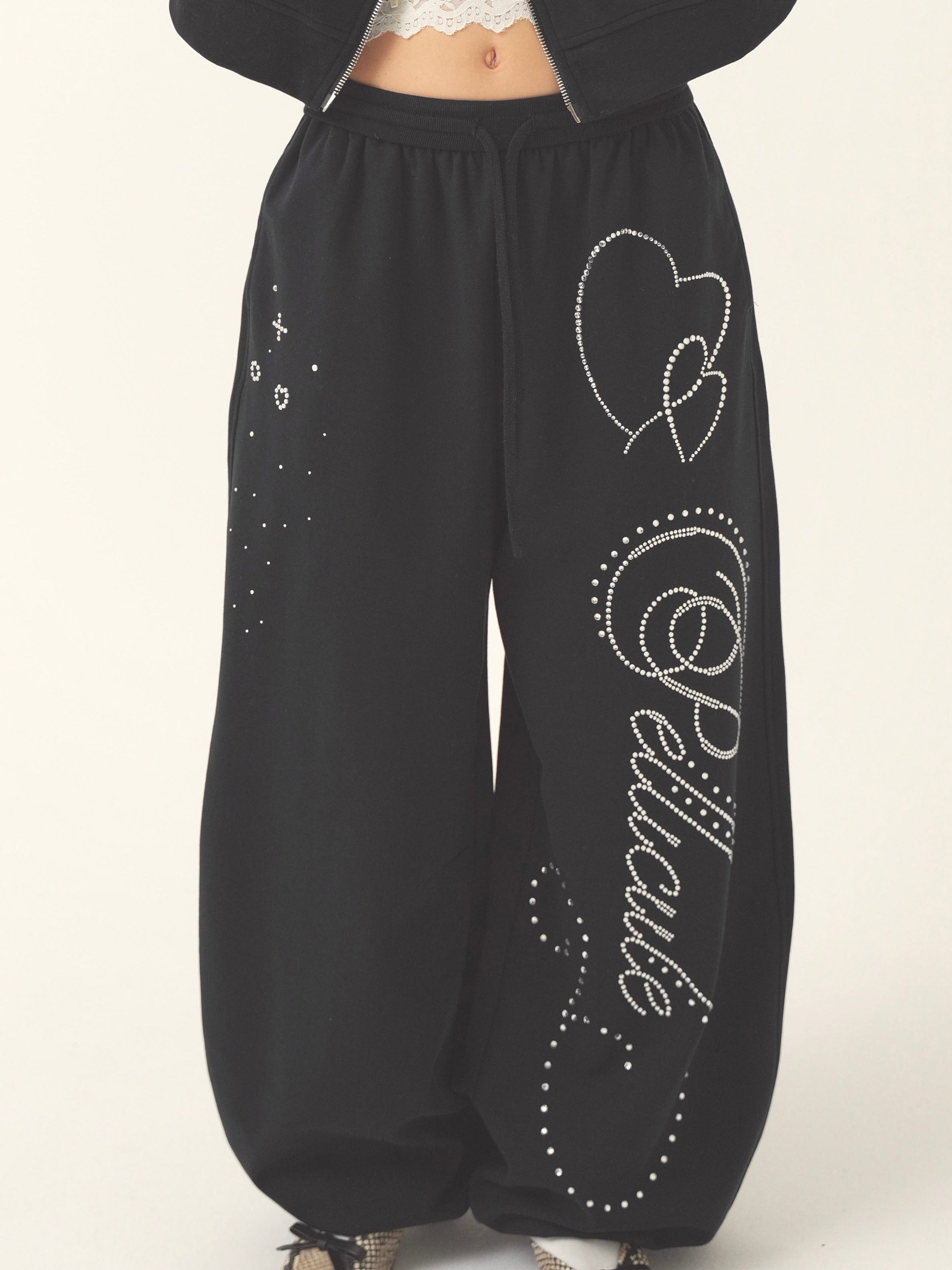 stone-deco sweat pants