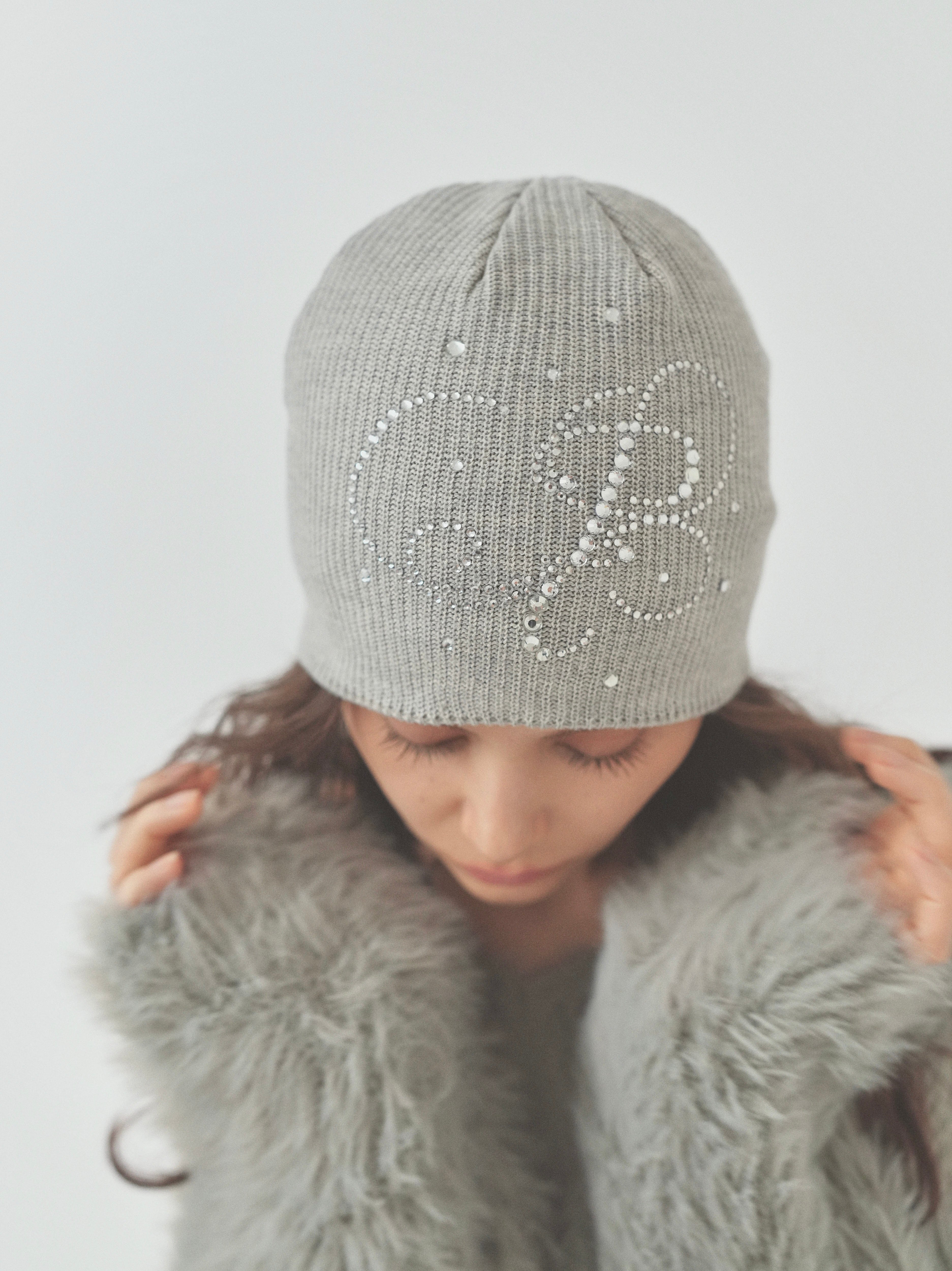 pc motif stone beanie