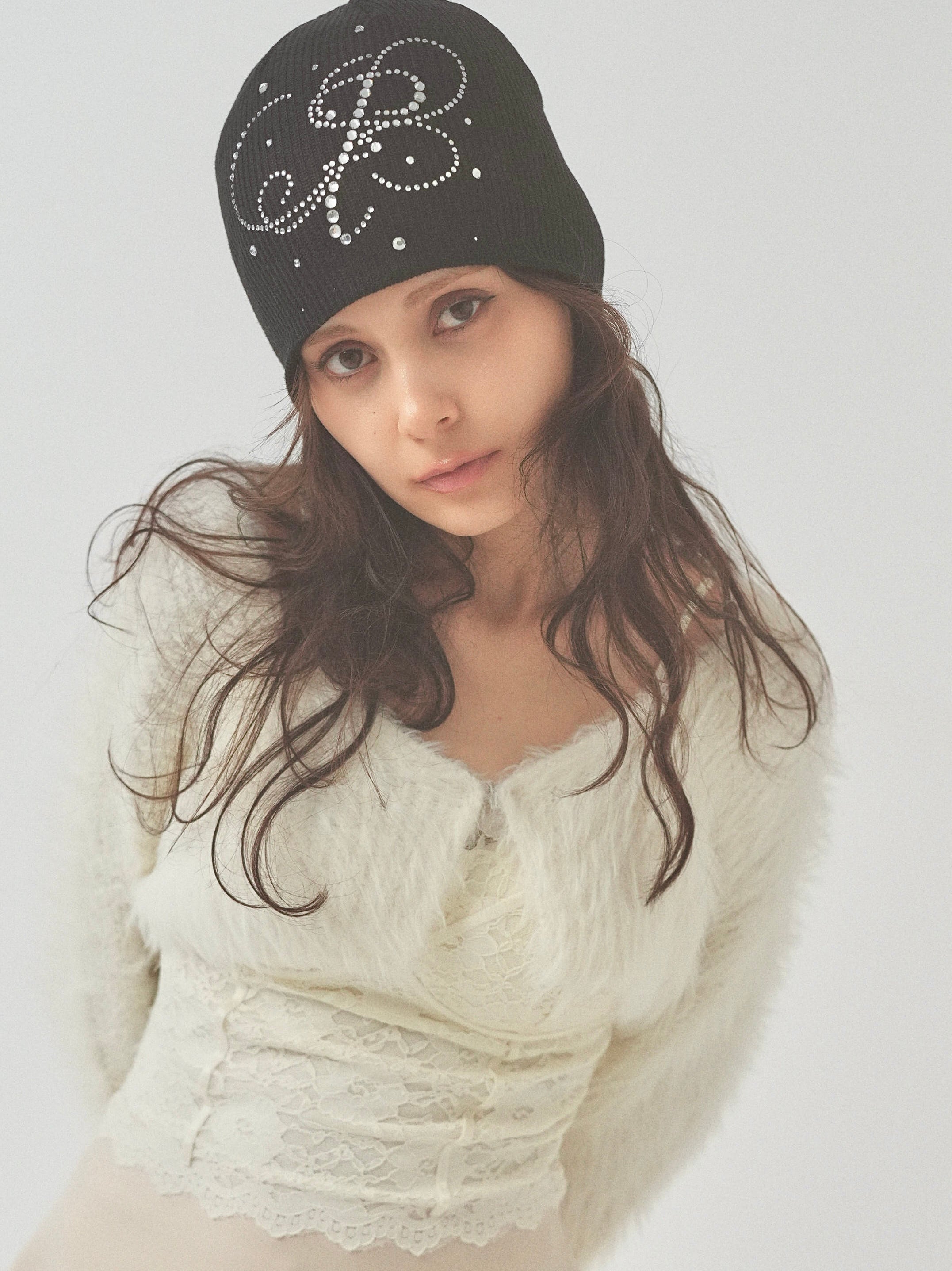 pc motif stone beanie
