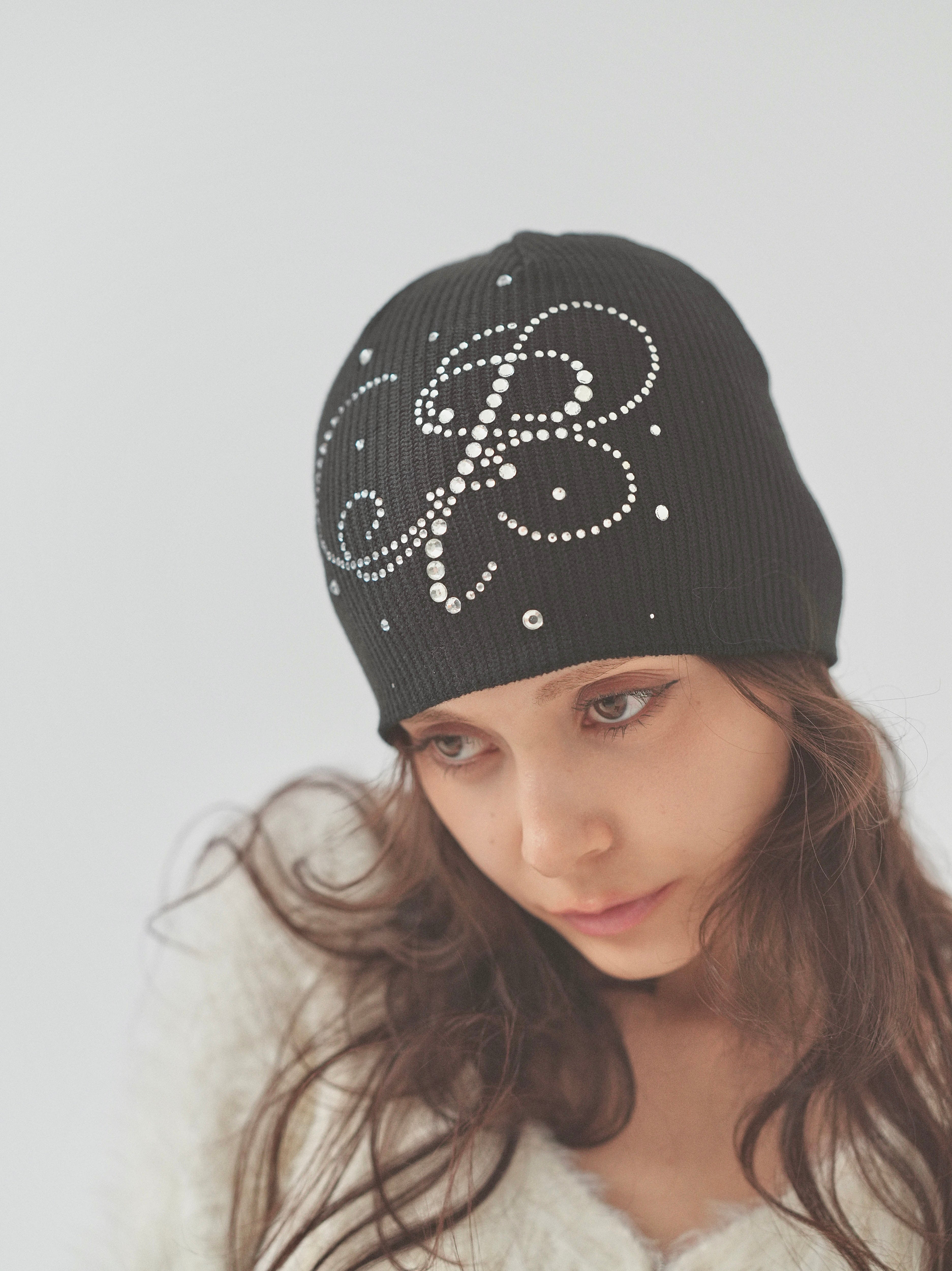 pc motif stone beanie