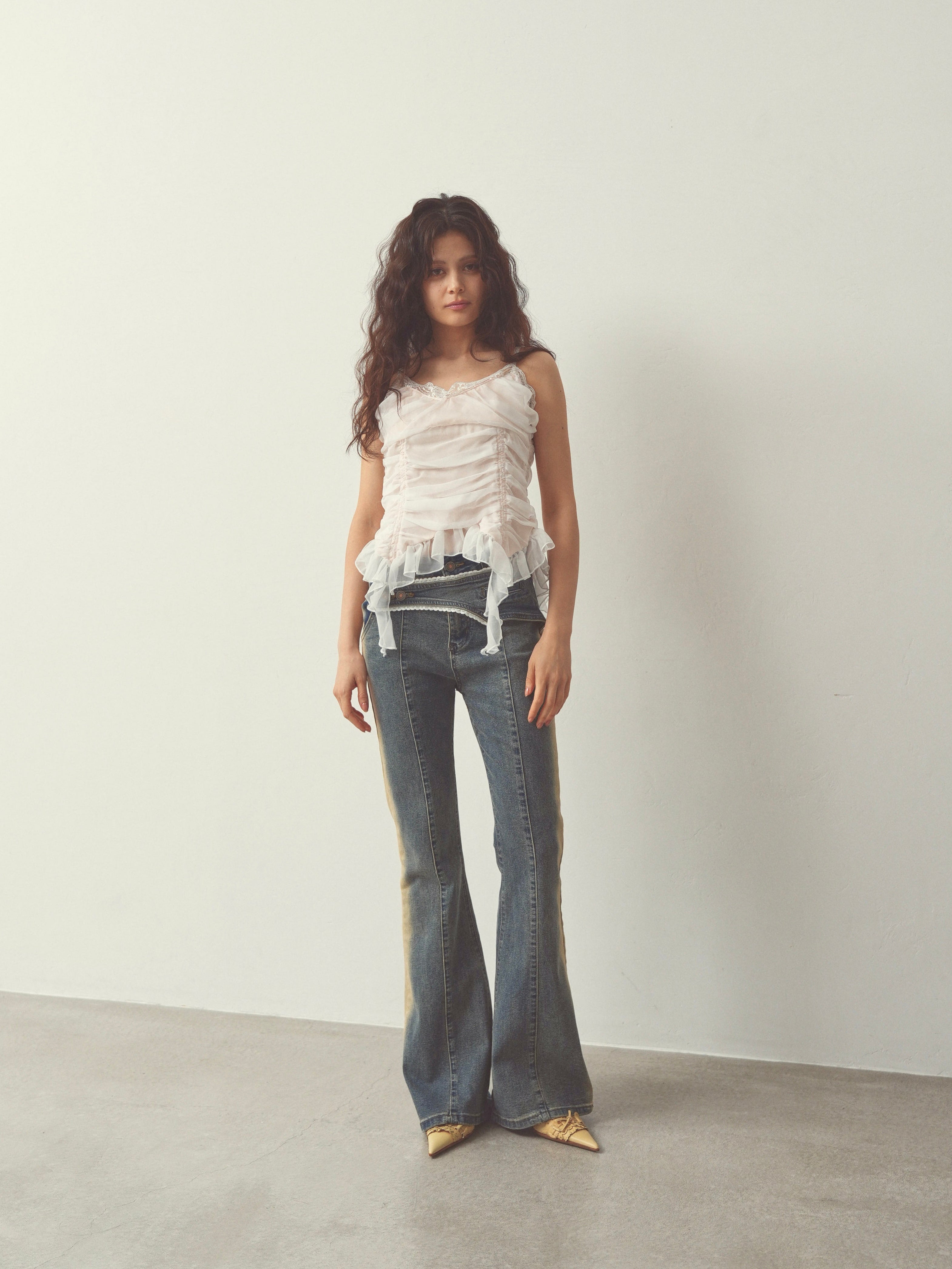 lacebelt flaredenim