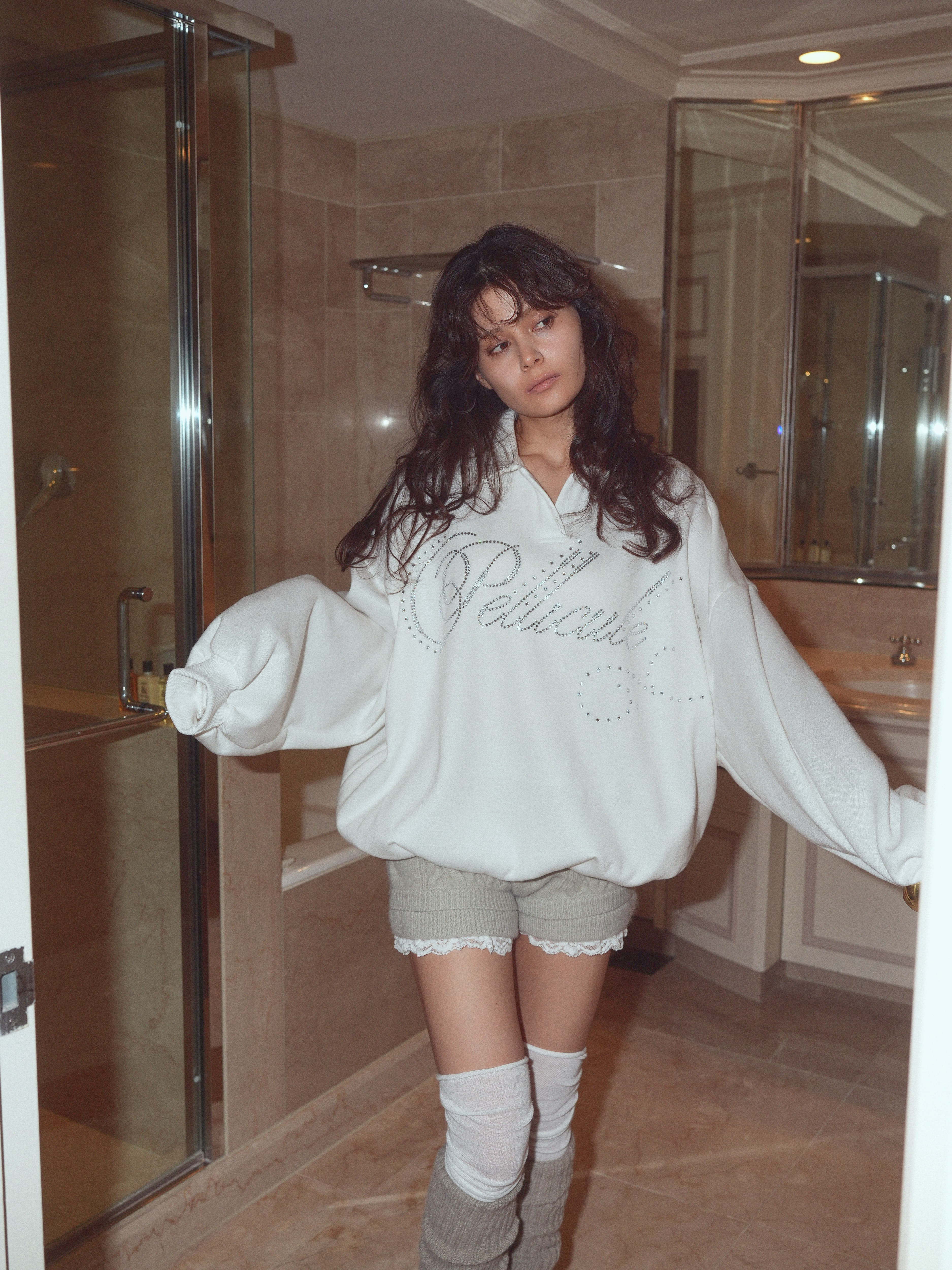 lettering sweat tops