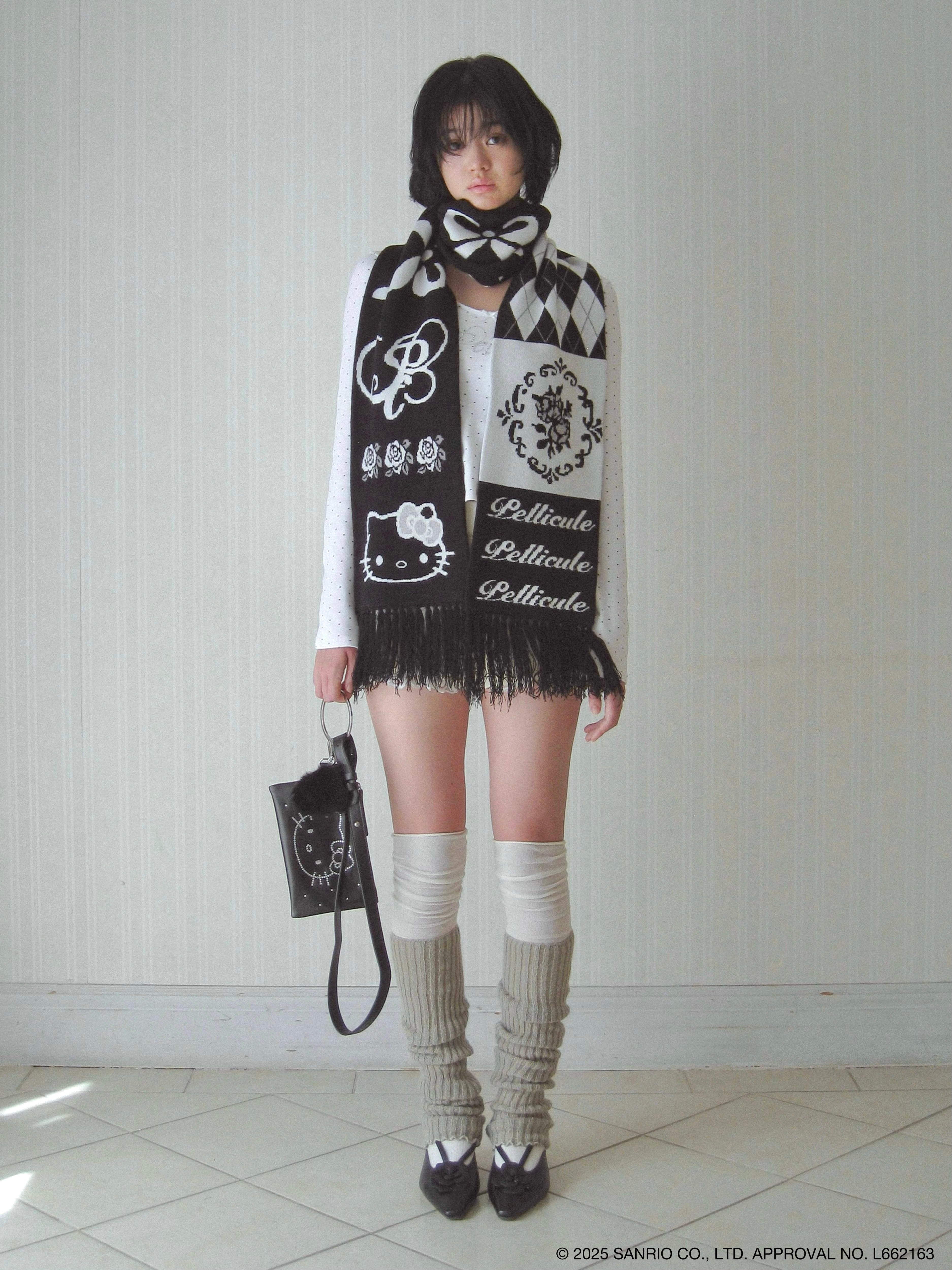 HELLOKITTY hug knitmuffler