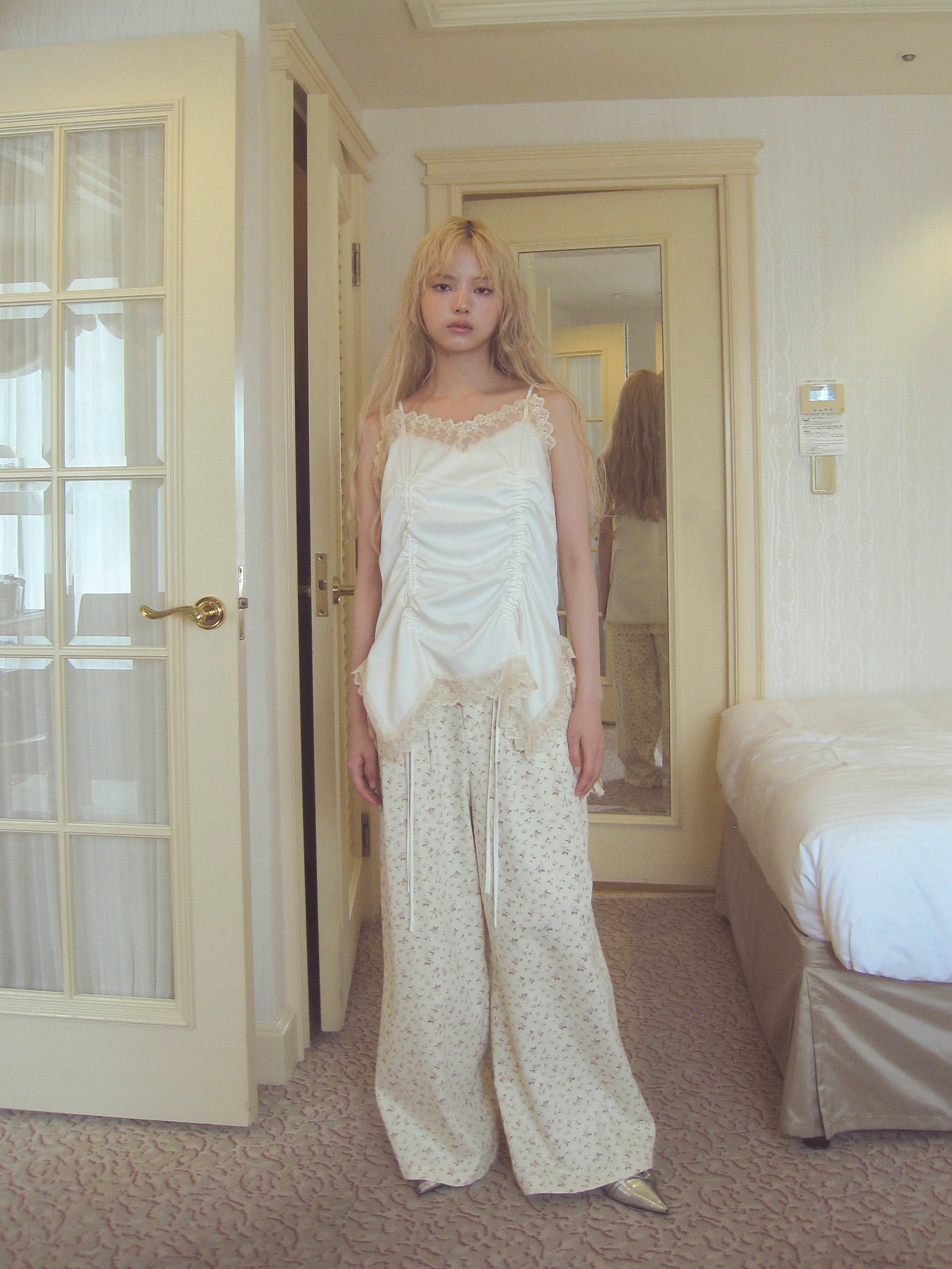 rose memento pants