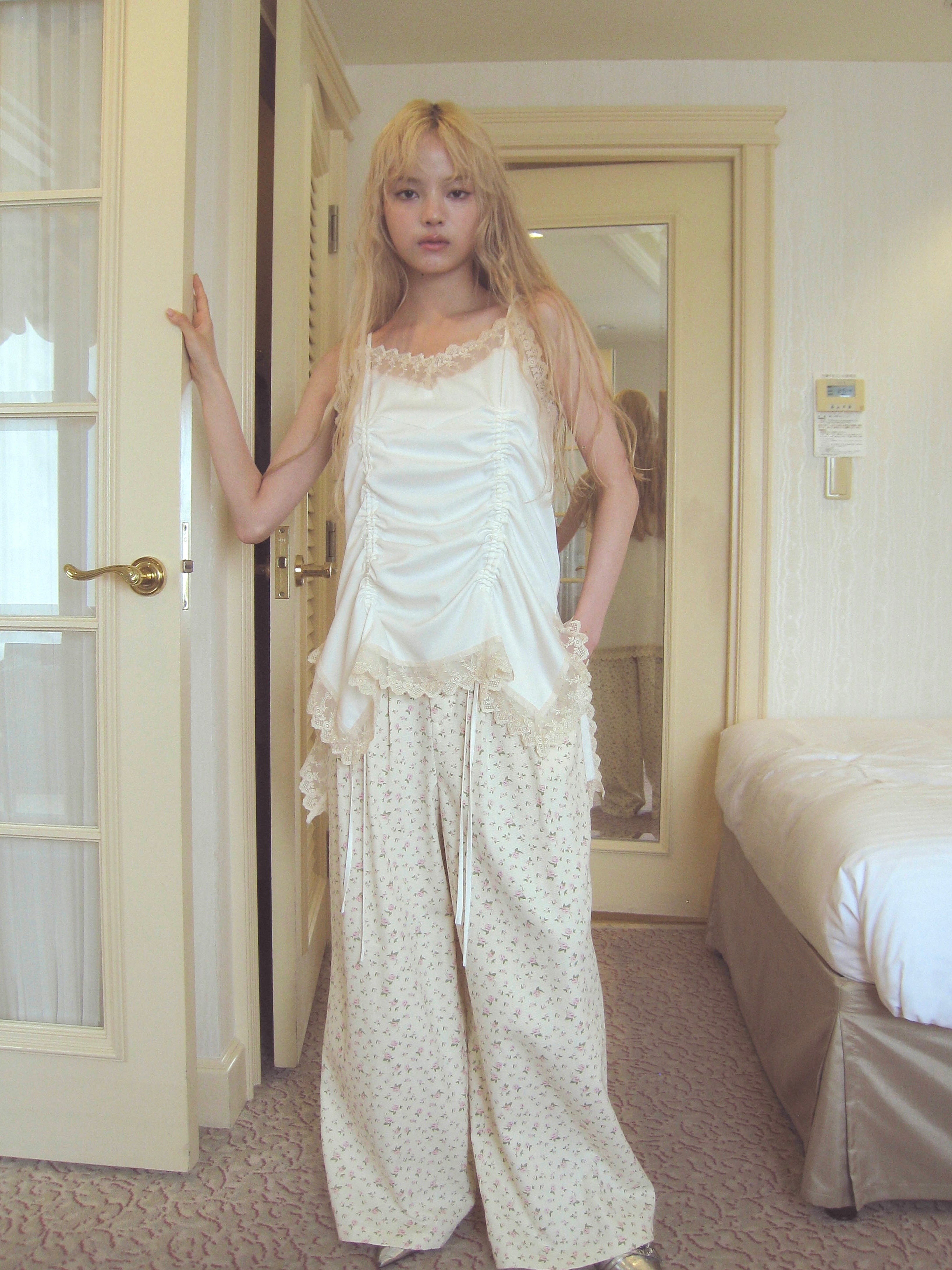 rose memento pants