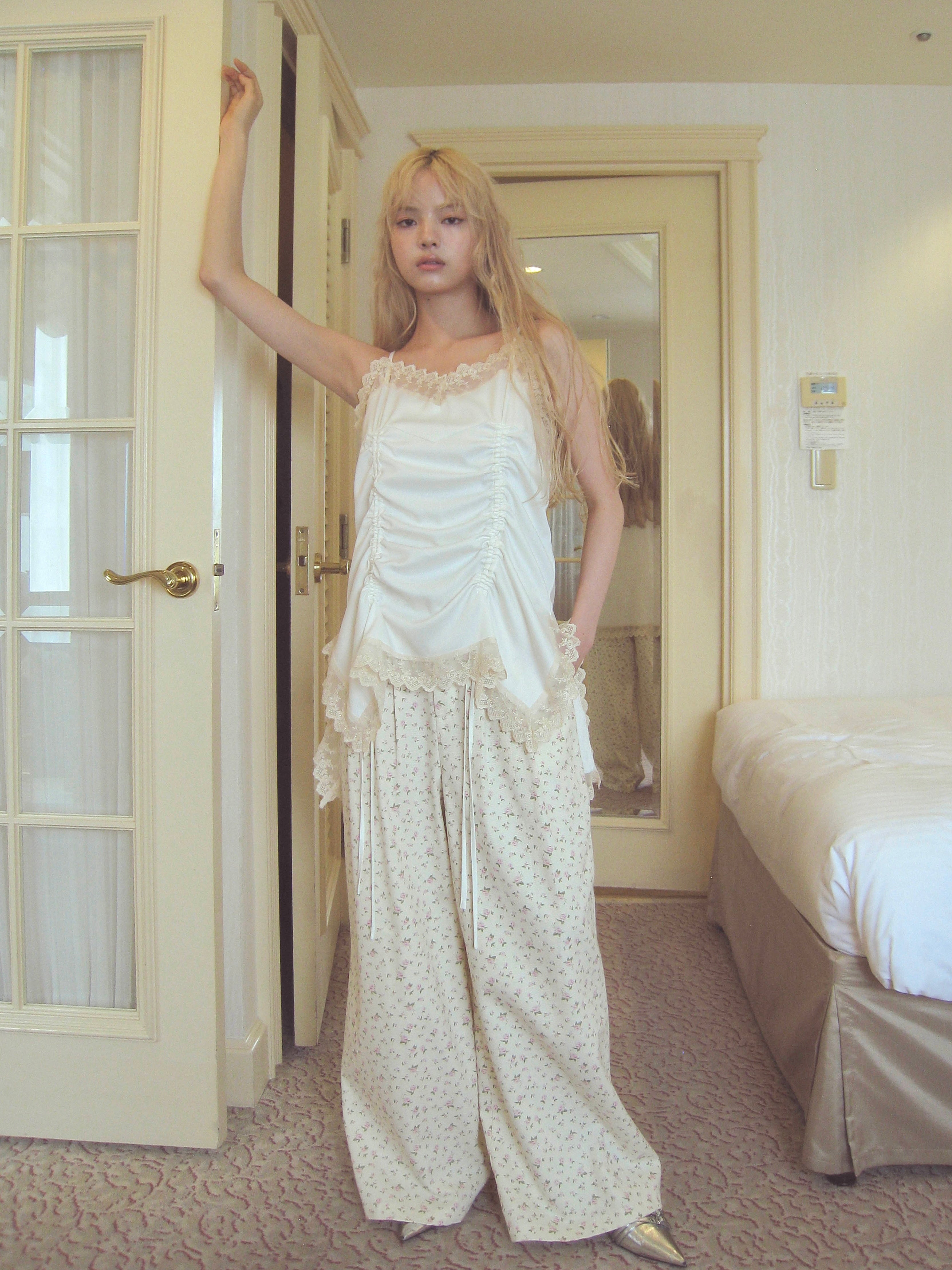 rose memento pants