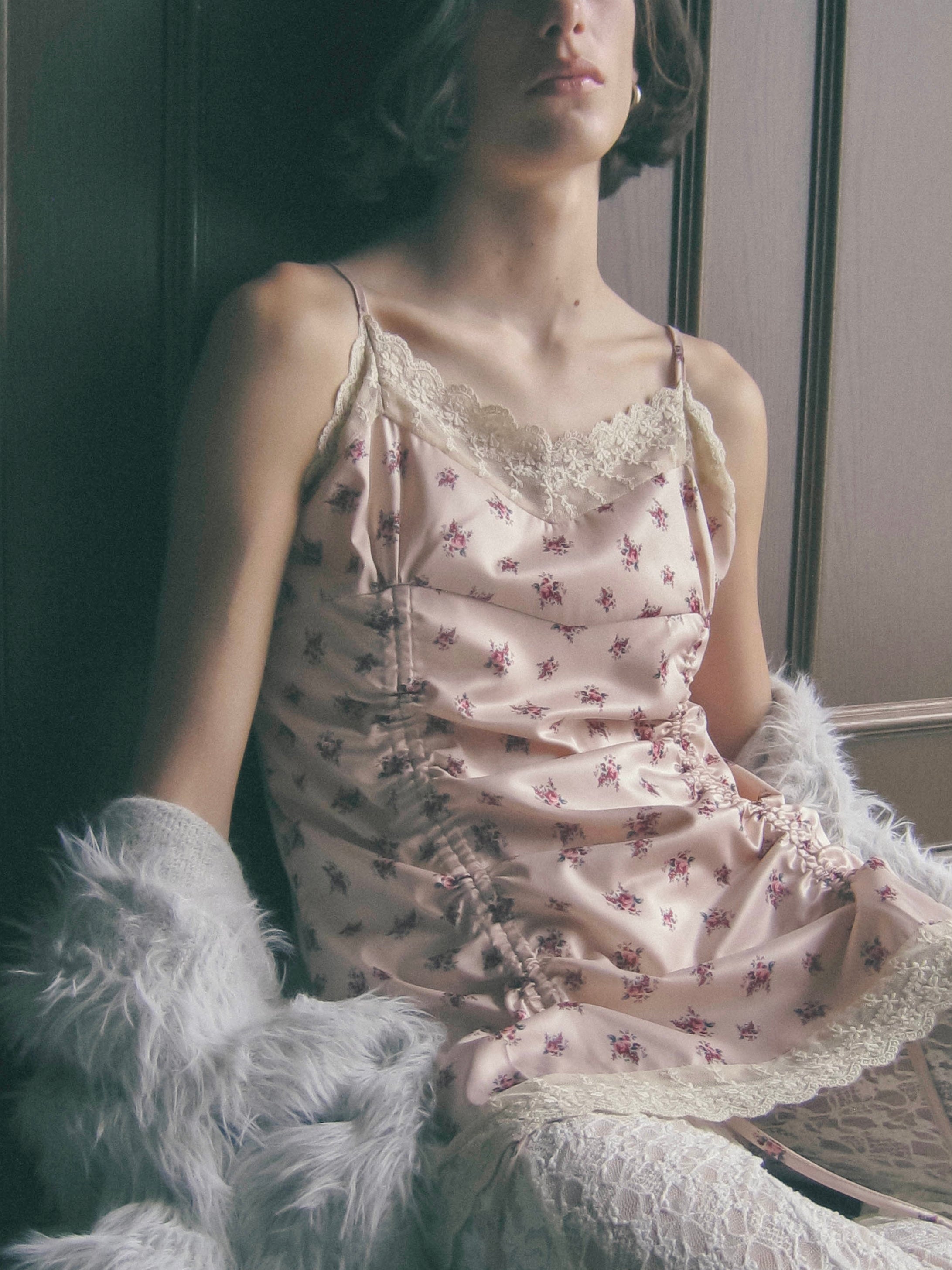 rose satin gather op