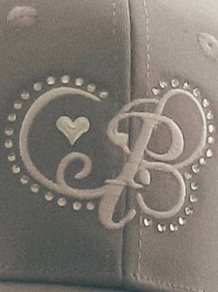 motif luvcap