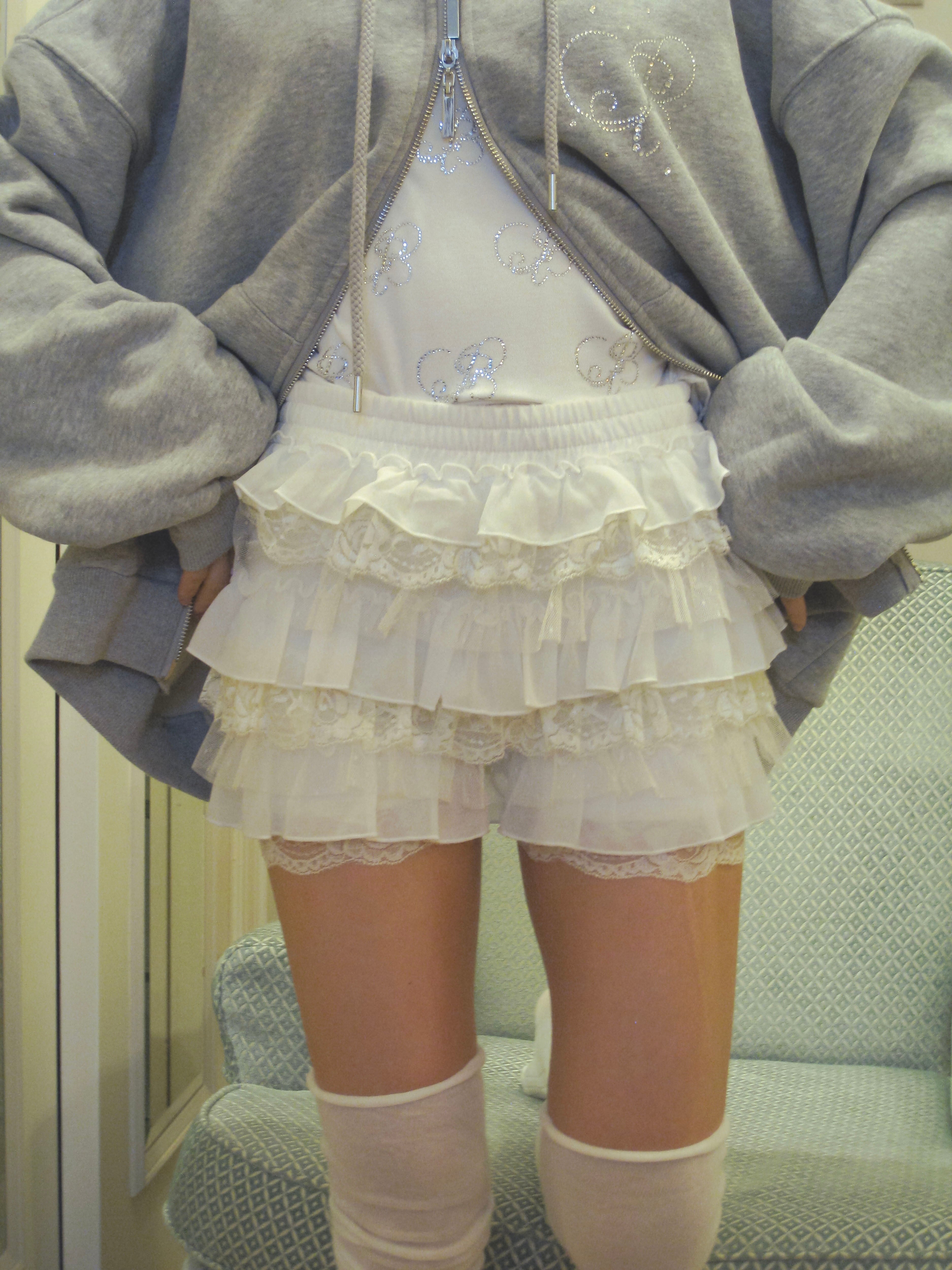 petal layer shortpants
