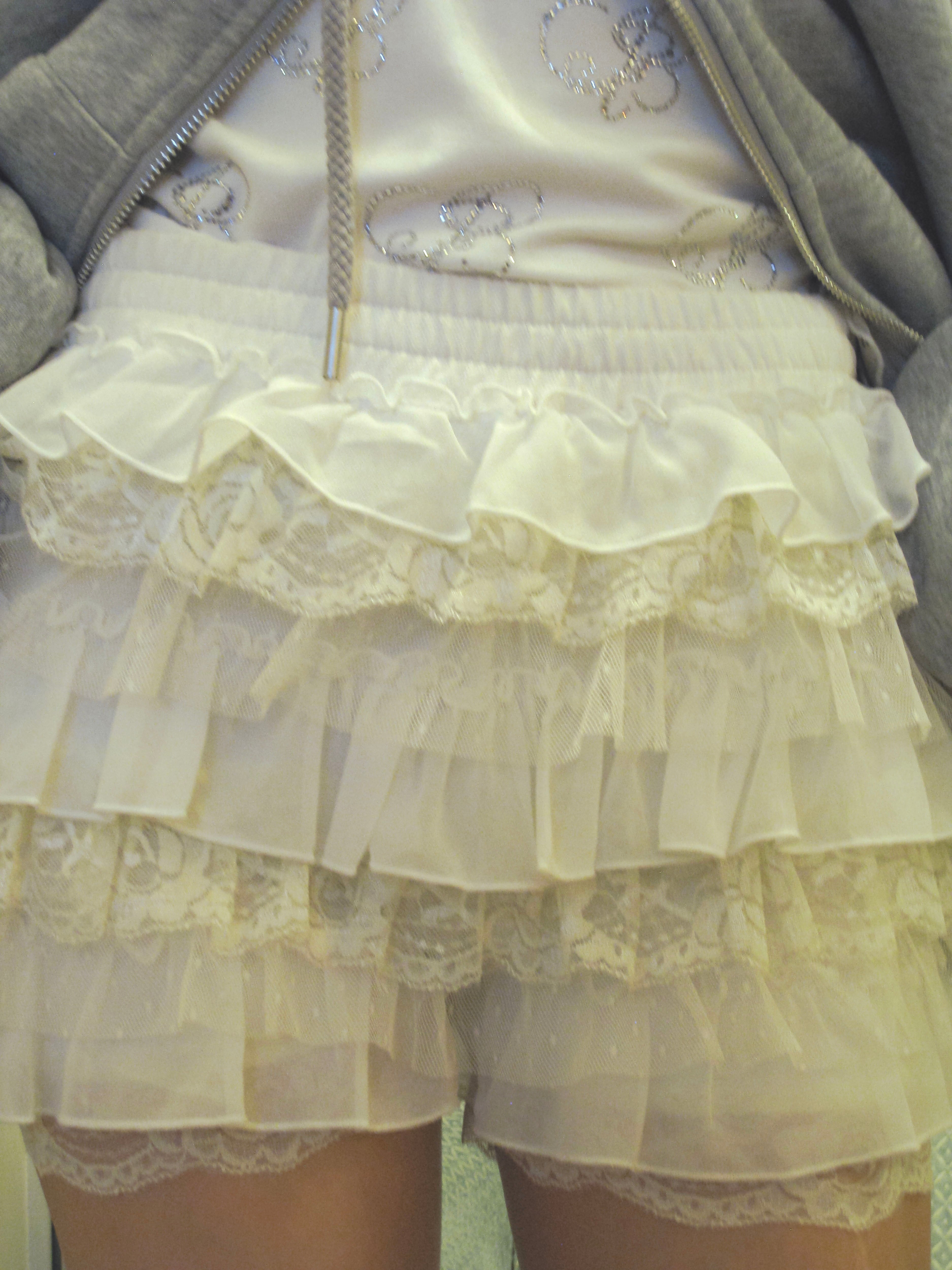 petal layer shortpants