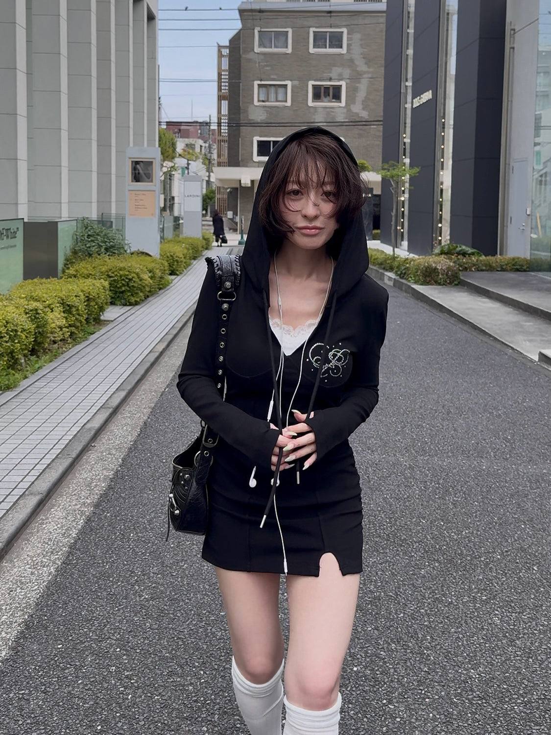 loose hoodie op