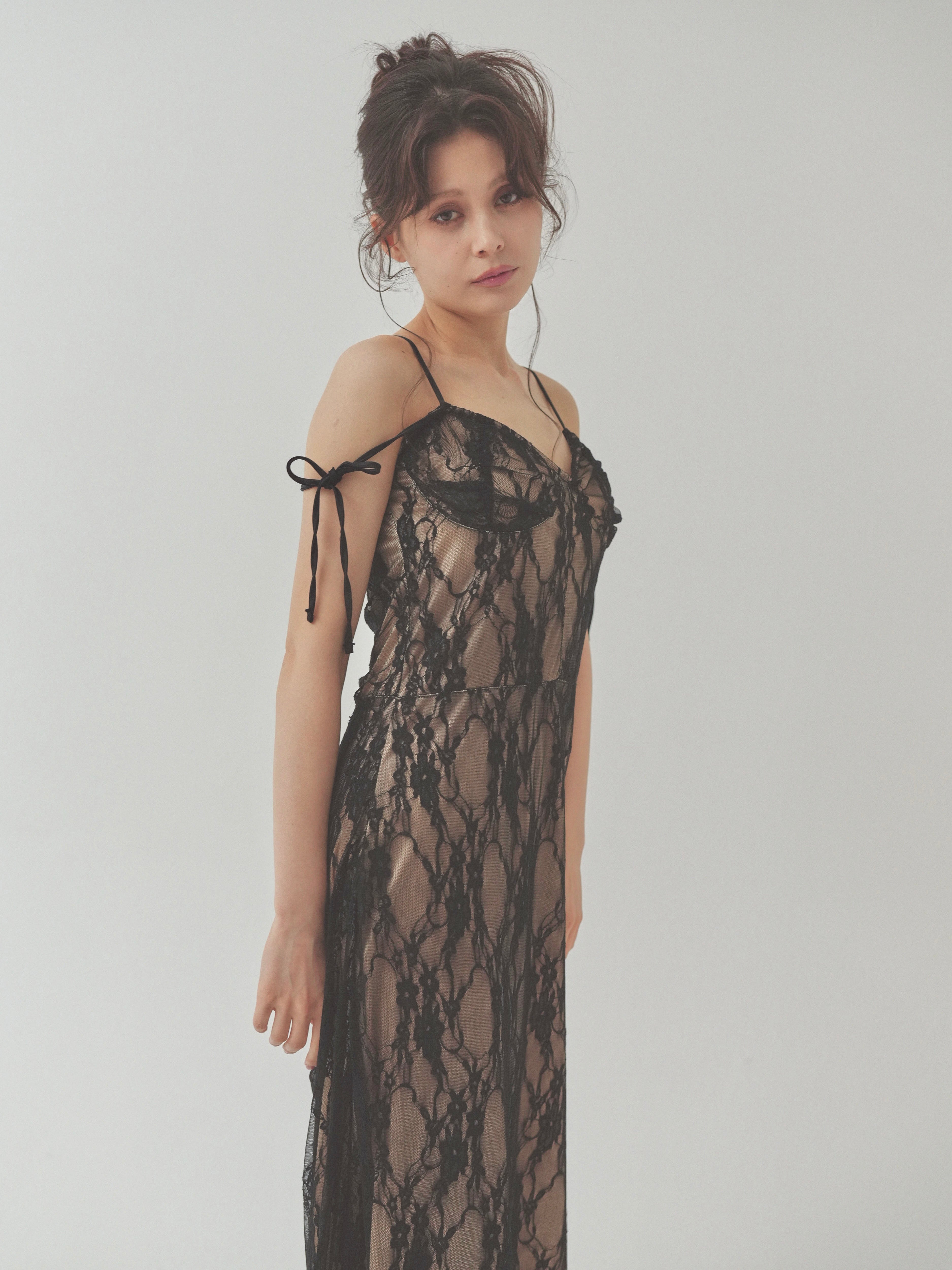 lace slit ribbon onepiece
