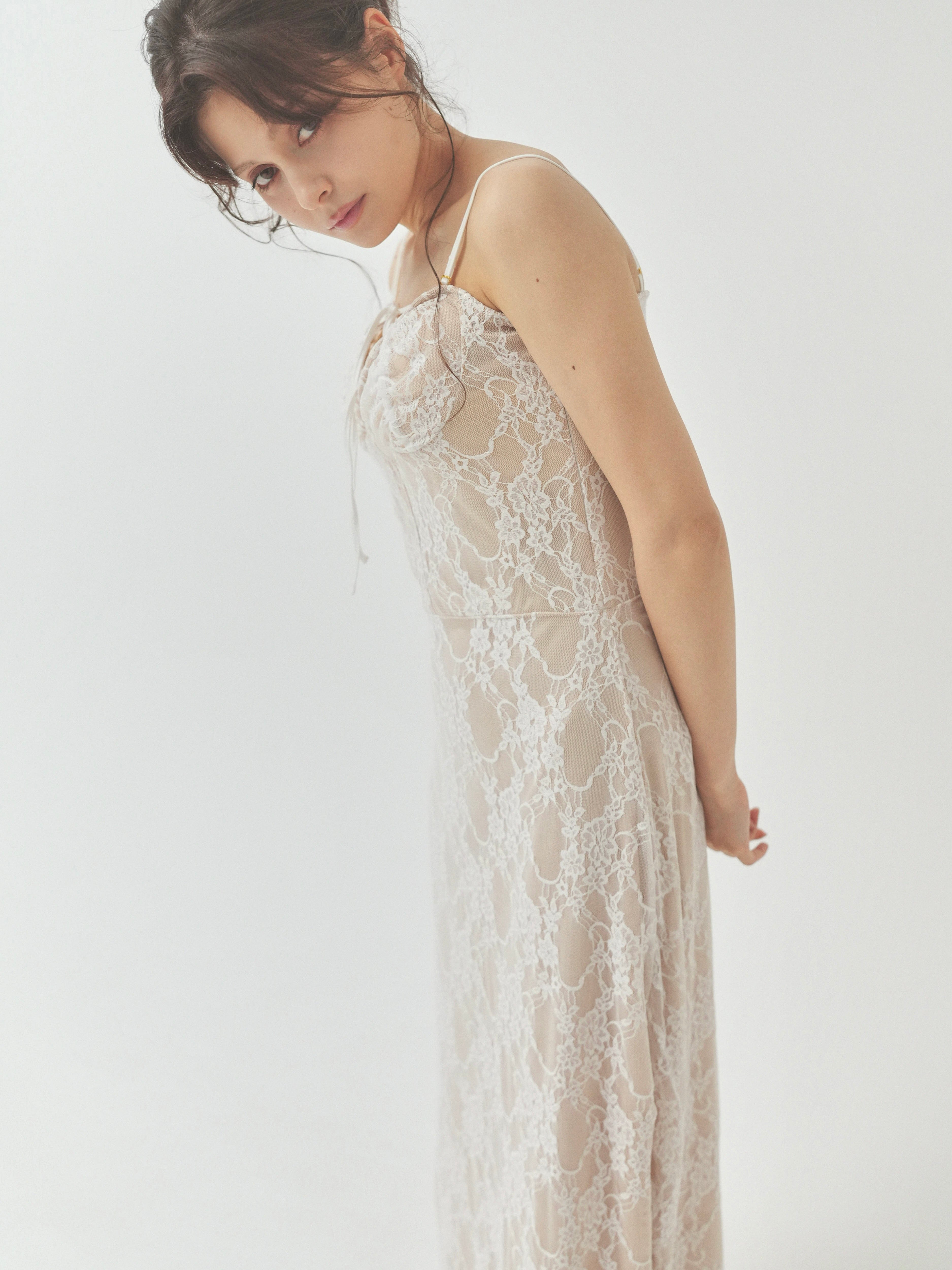 lace slit ribbon onepiece