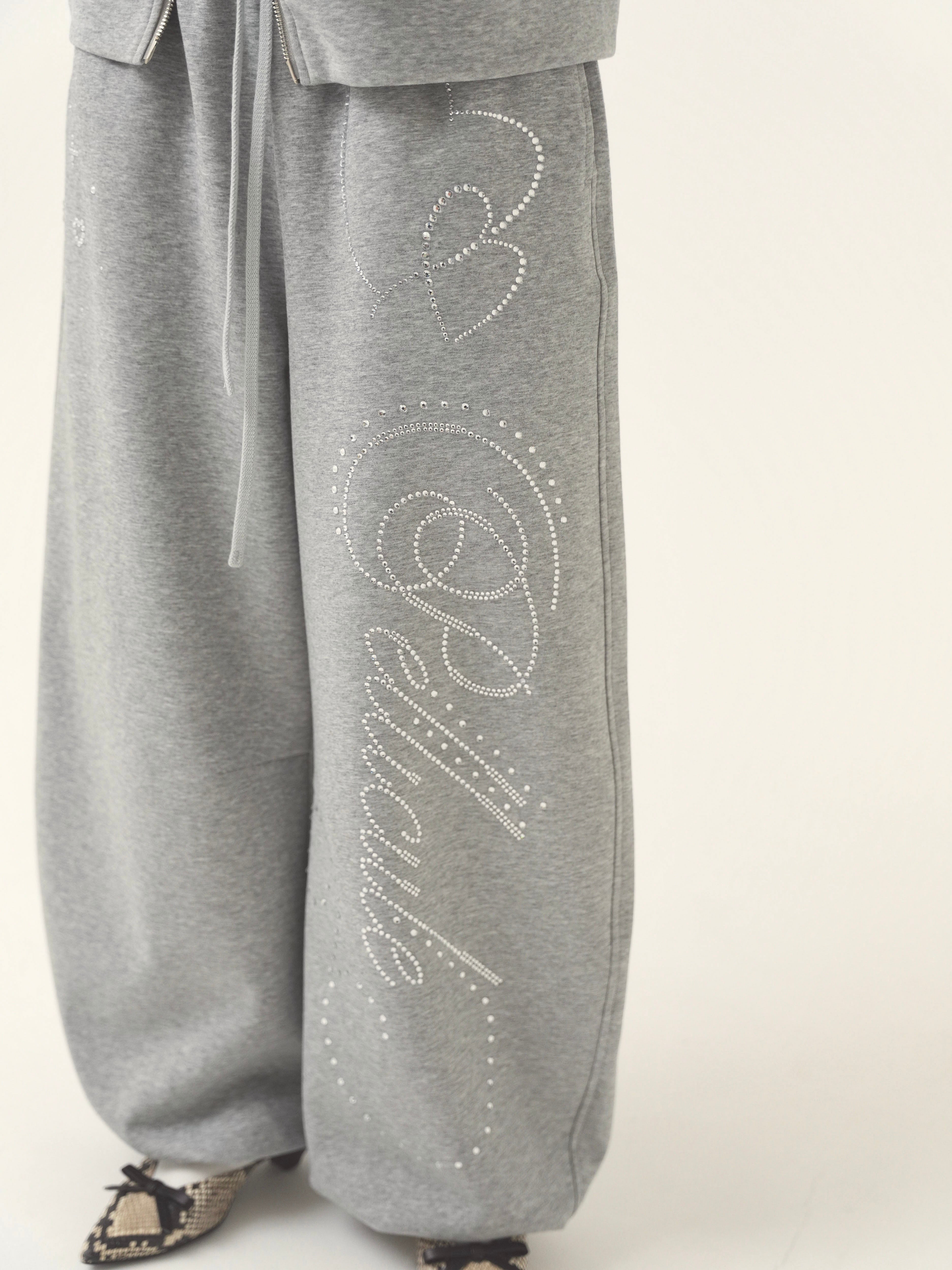 Pellicule ラインストーン スウェットパンツ stone-deco sweat pants｜PELLICULE | ぺリキュール
