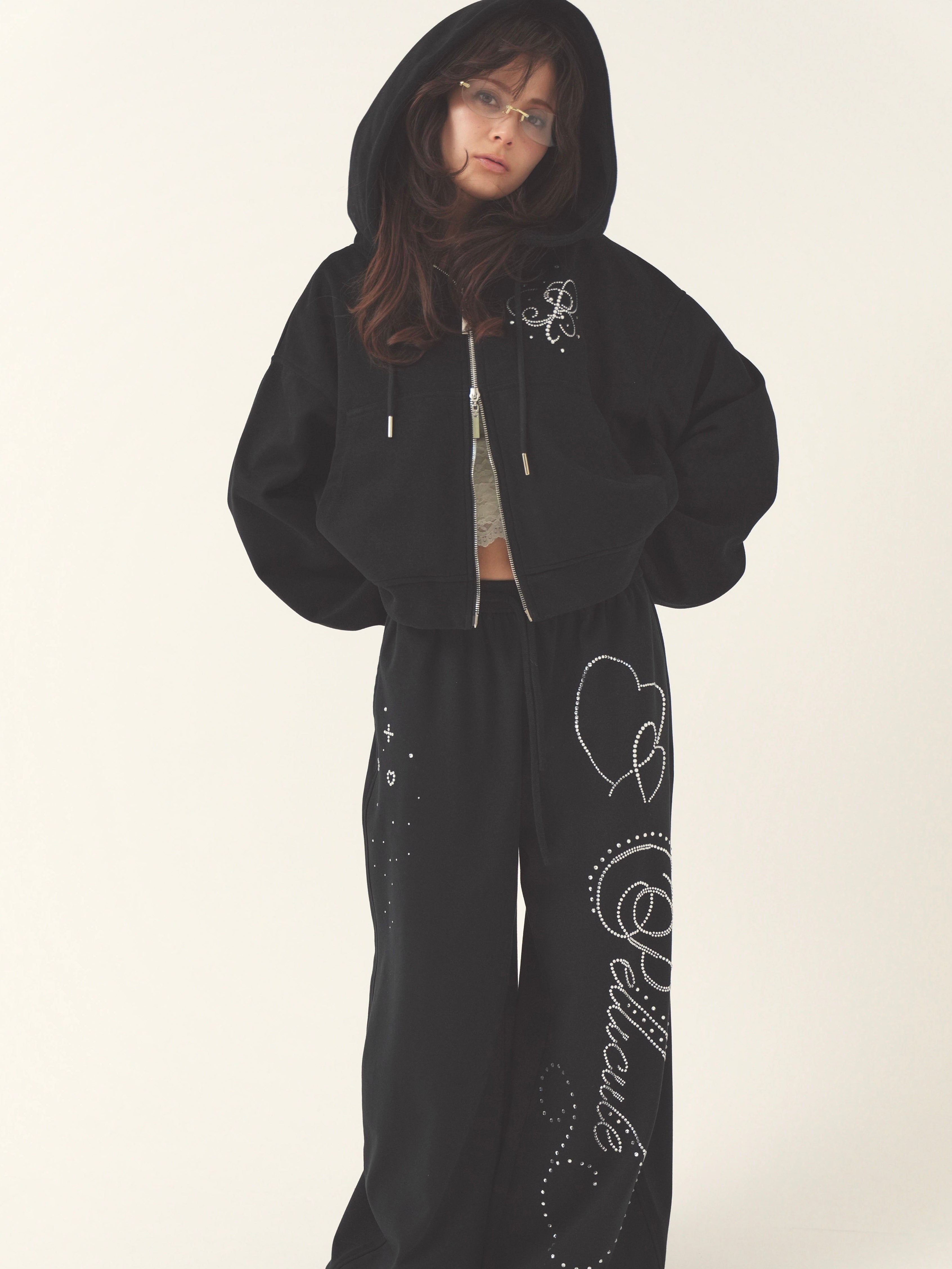 stone-deco sweat pants