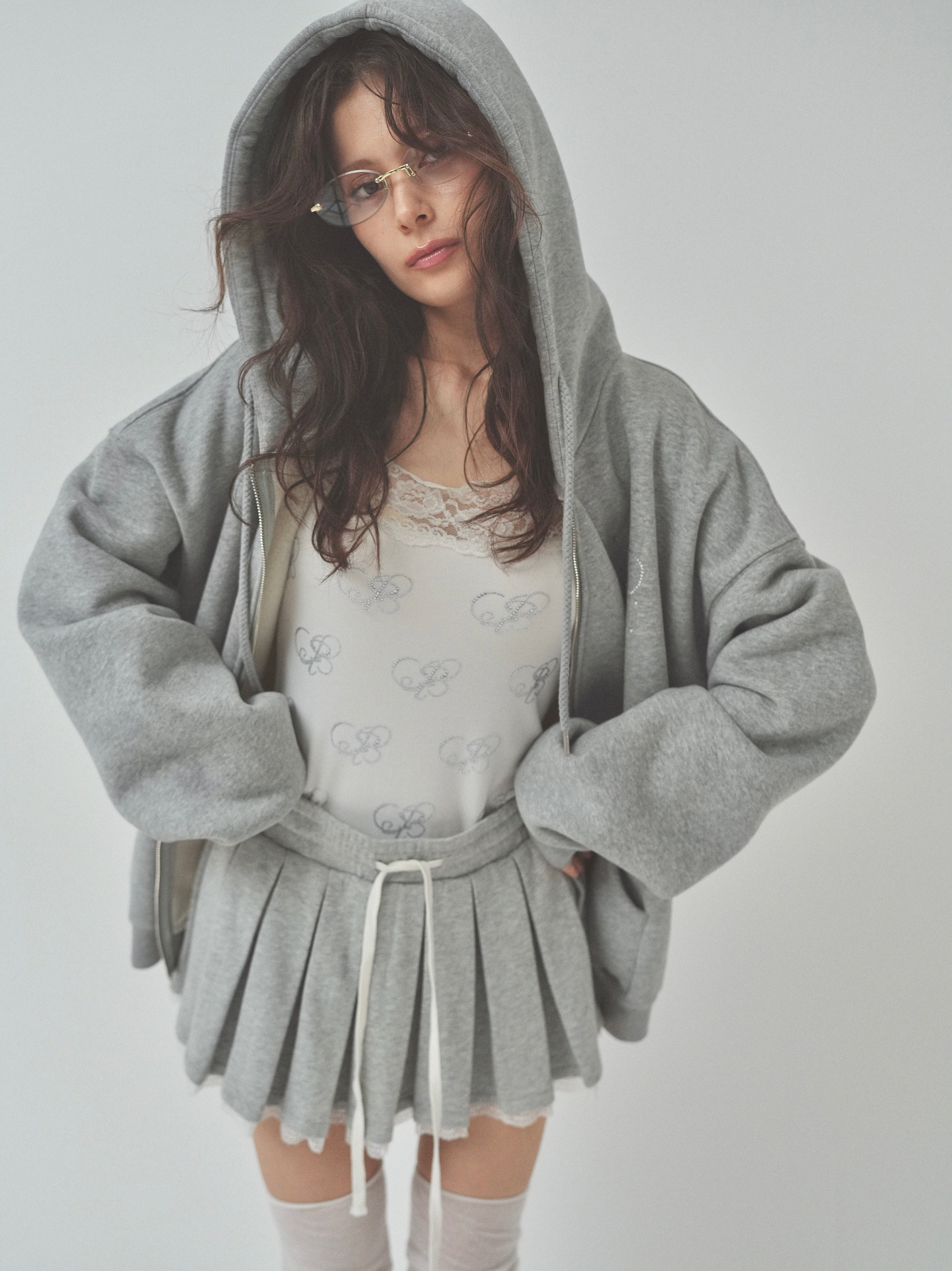 PELLICULE ぺリキュール パーカー スカート セットアップ グレー sweat lace pleats skirt｜PELLICULE | ぺリキュール