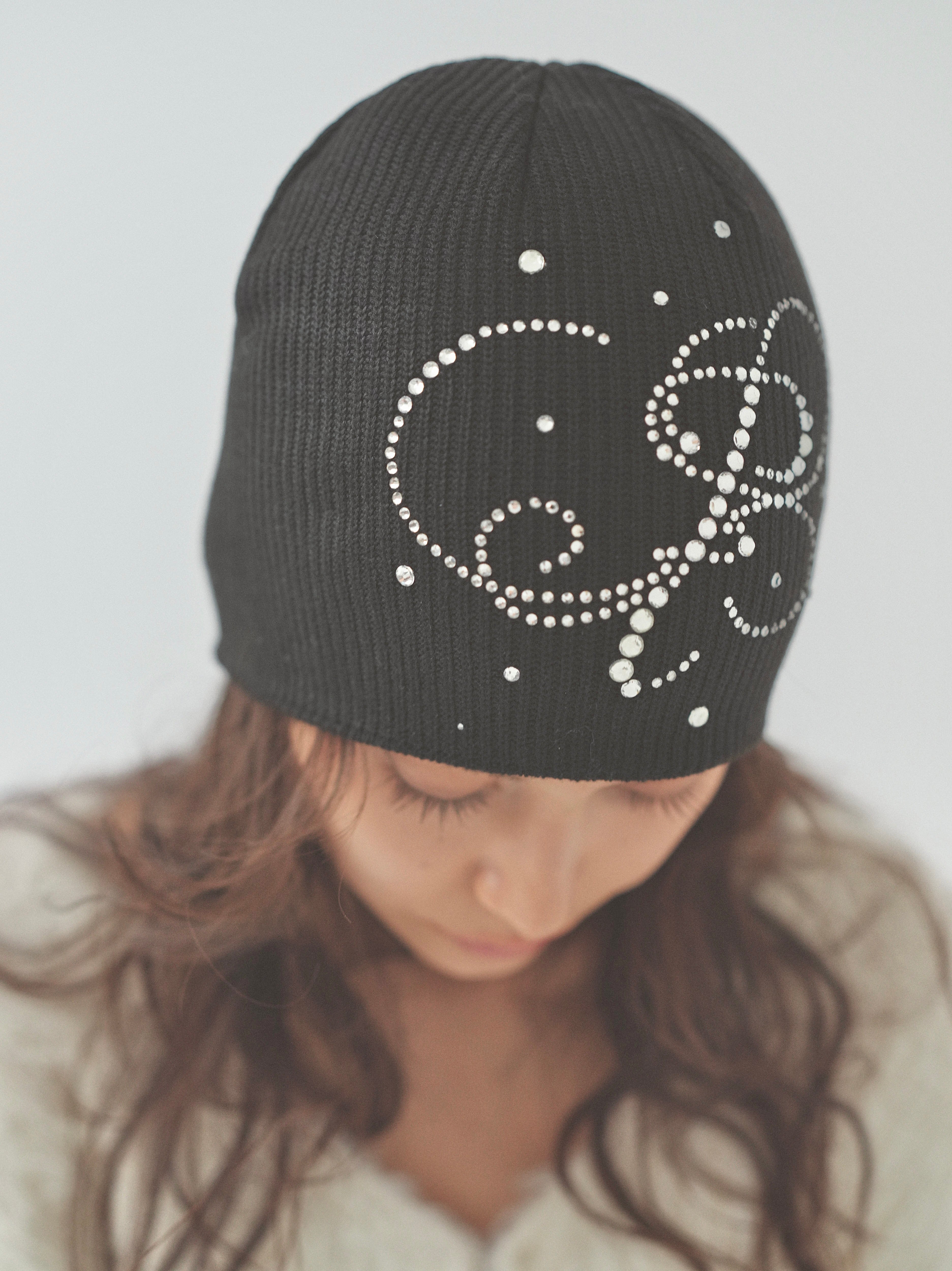 pc motif stone beanie