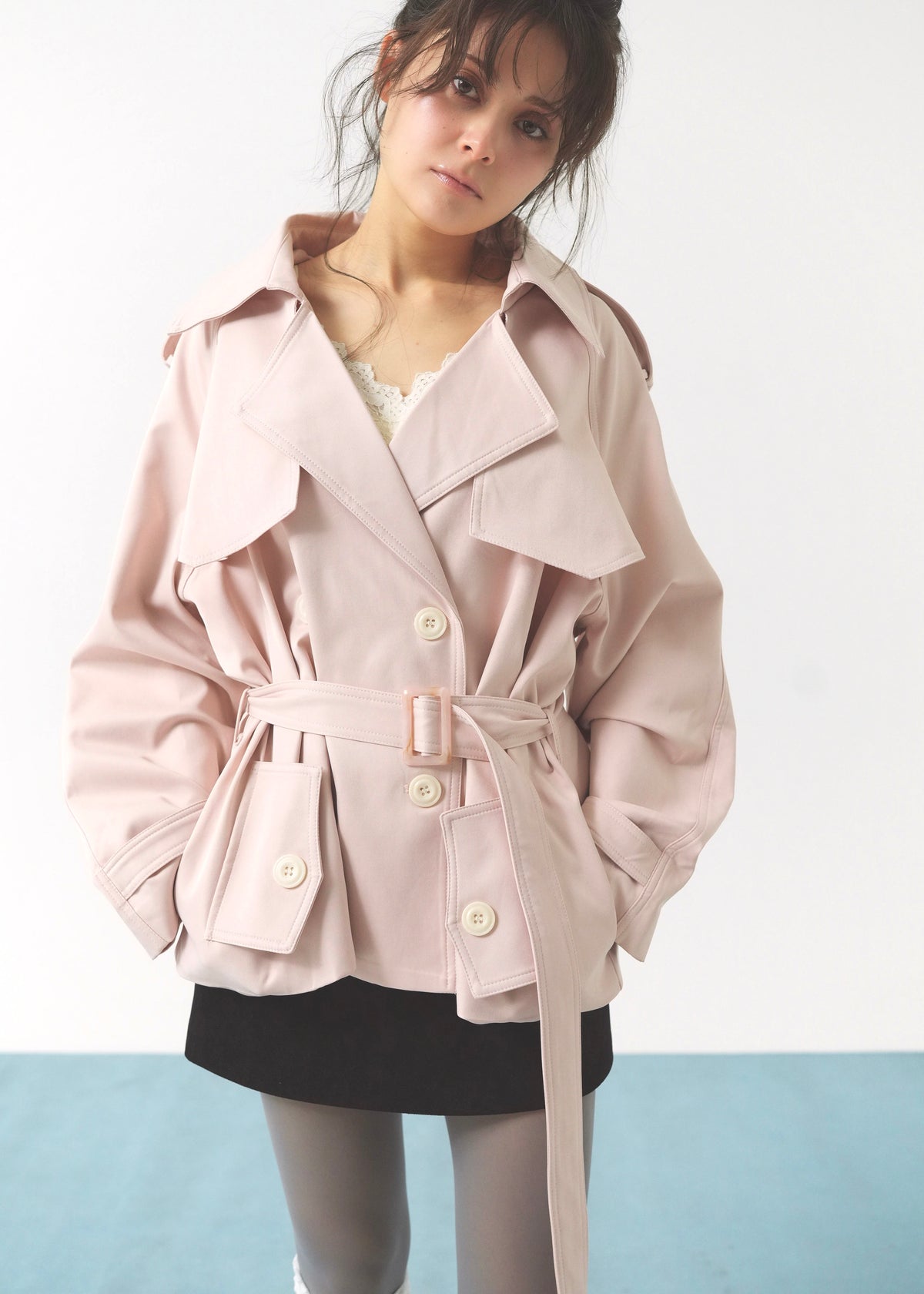 pale short trench coat｜PELLICULE | ぺリキュール