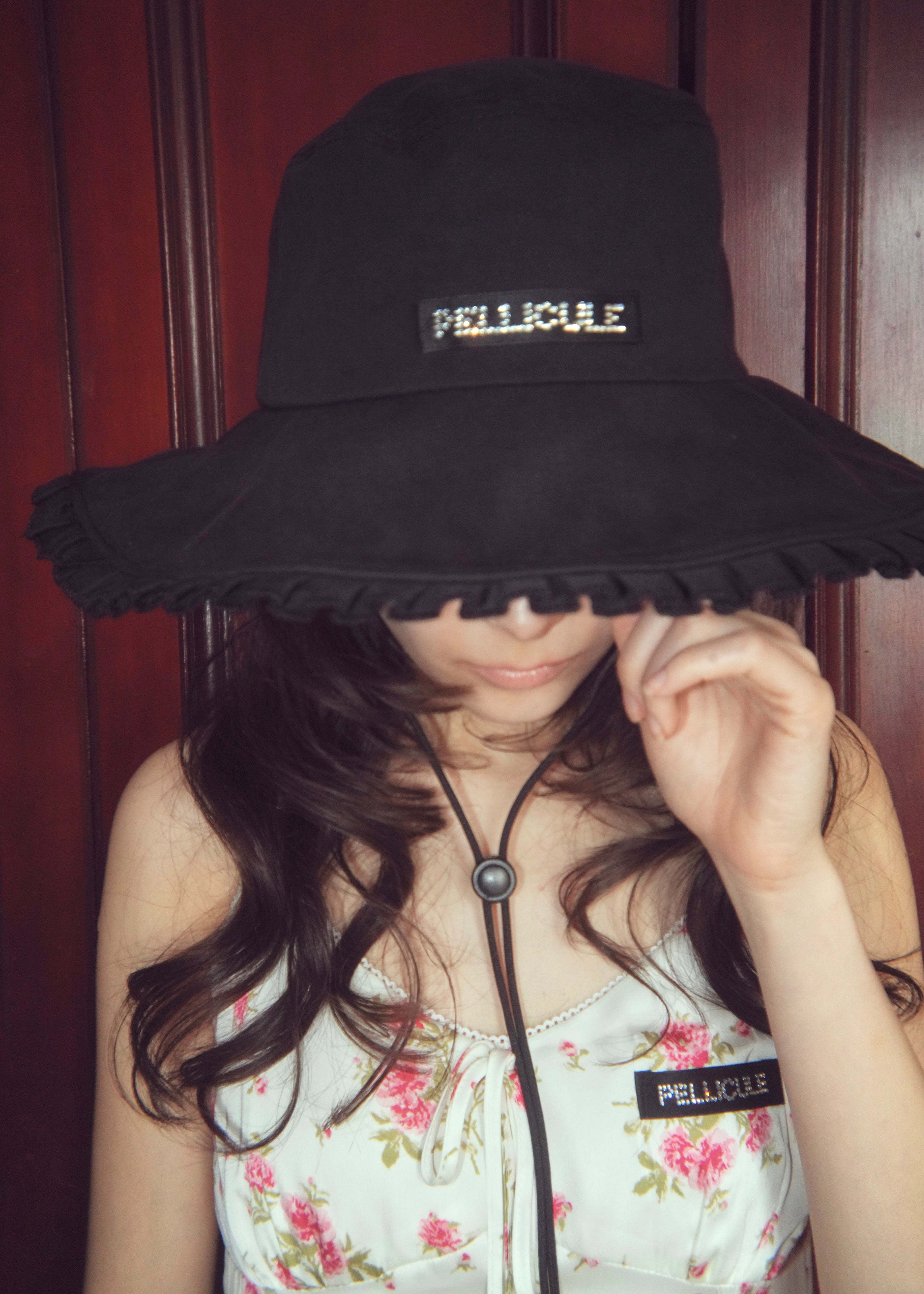frill safari hat