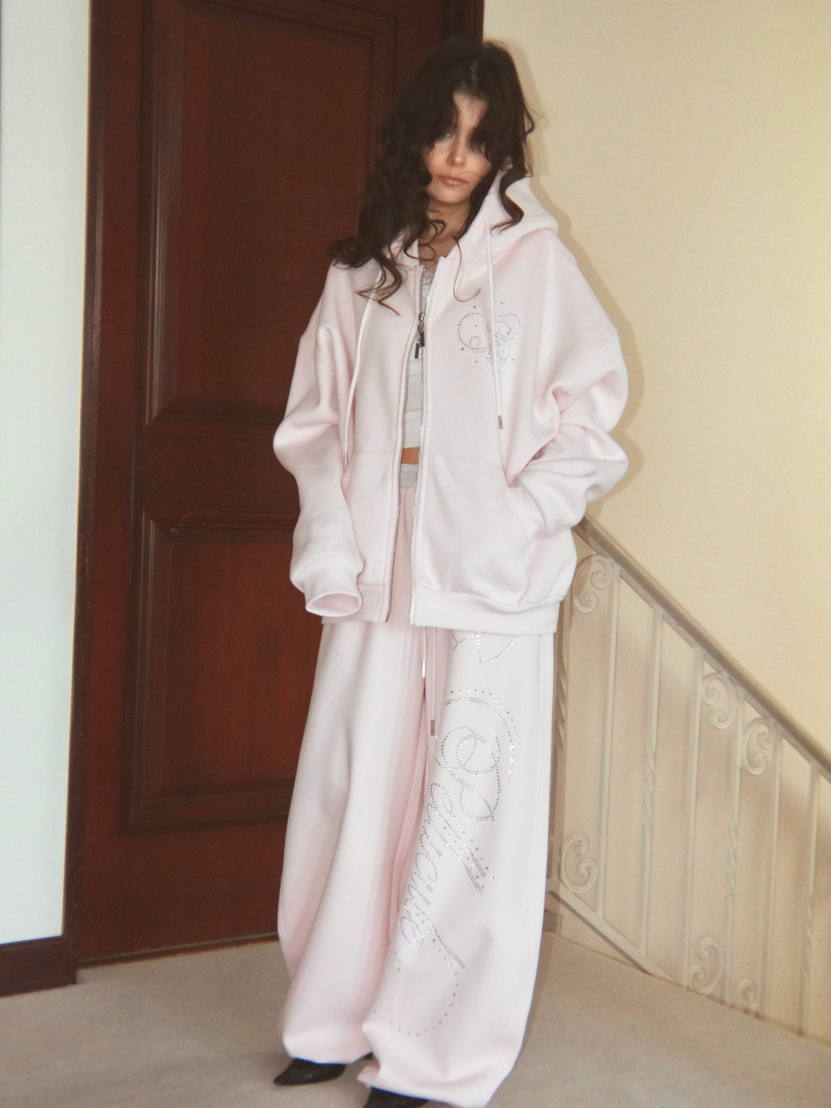 stone-deco sweat pants