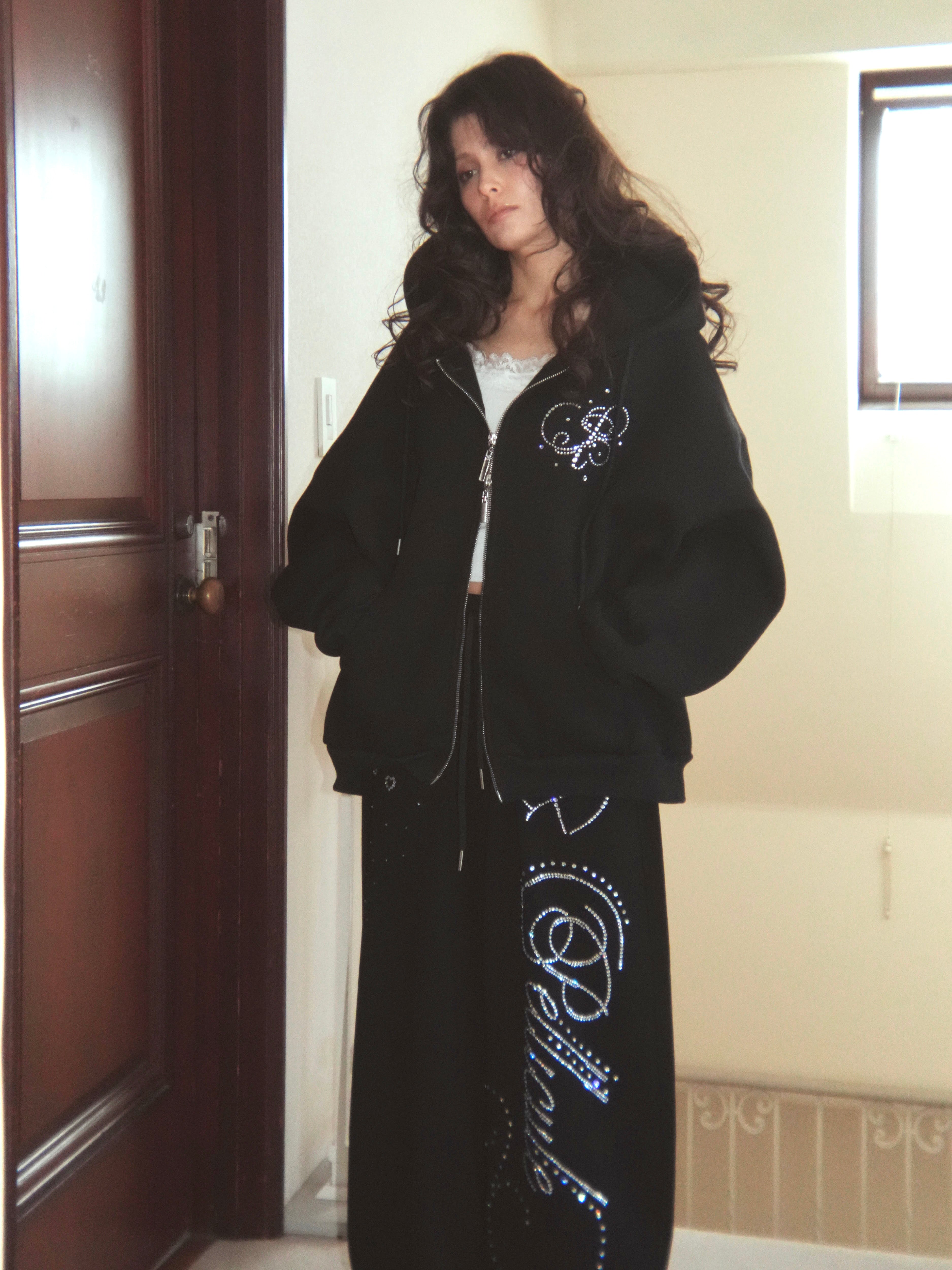 stone-deco sweat pants｜PELLICULE | ぺリキュール