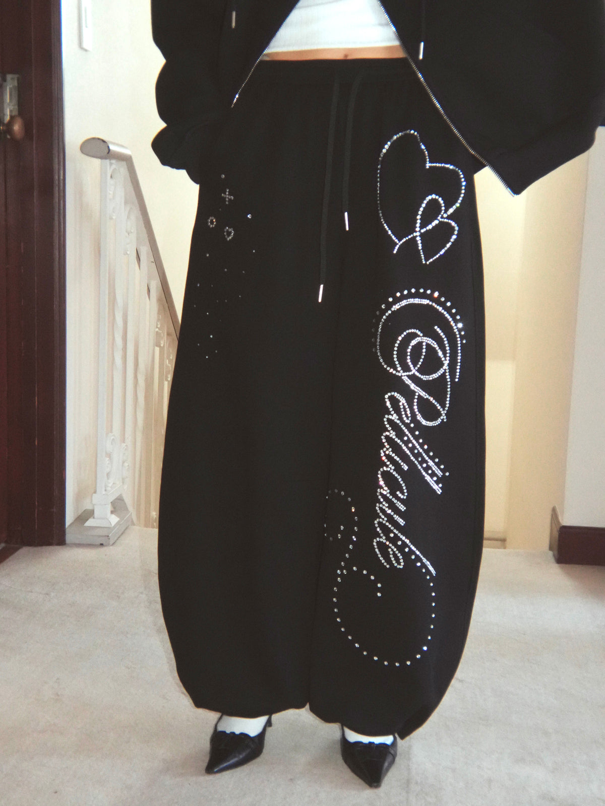 stone-deco sweat pants
