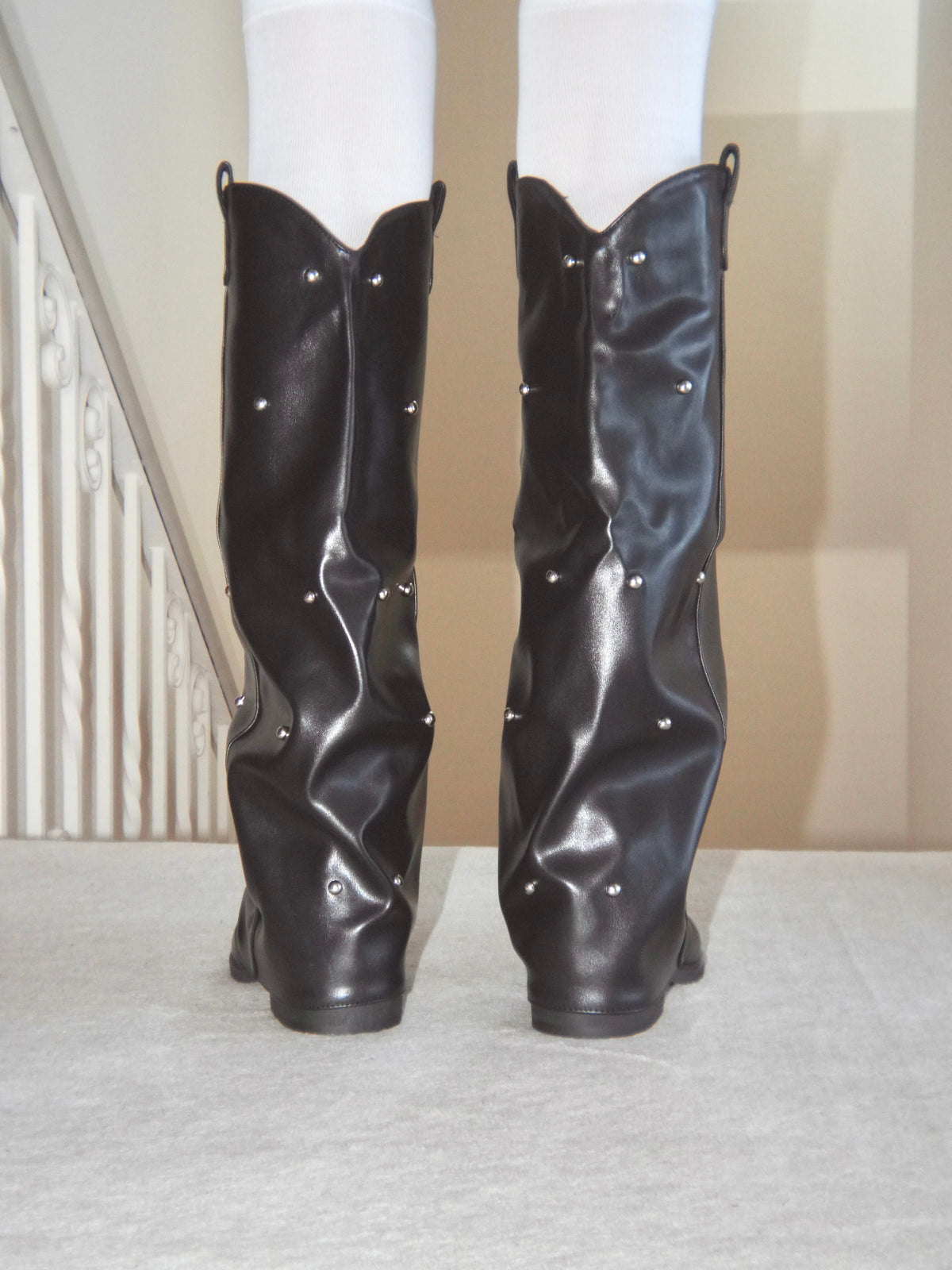 studs slouchy boots