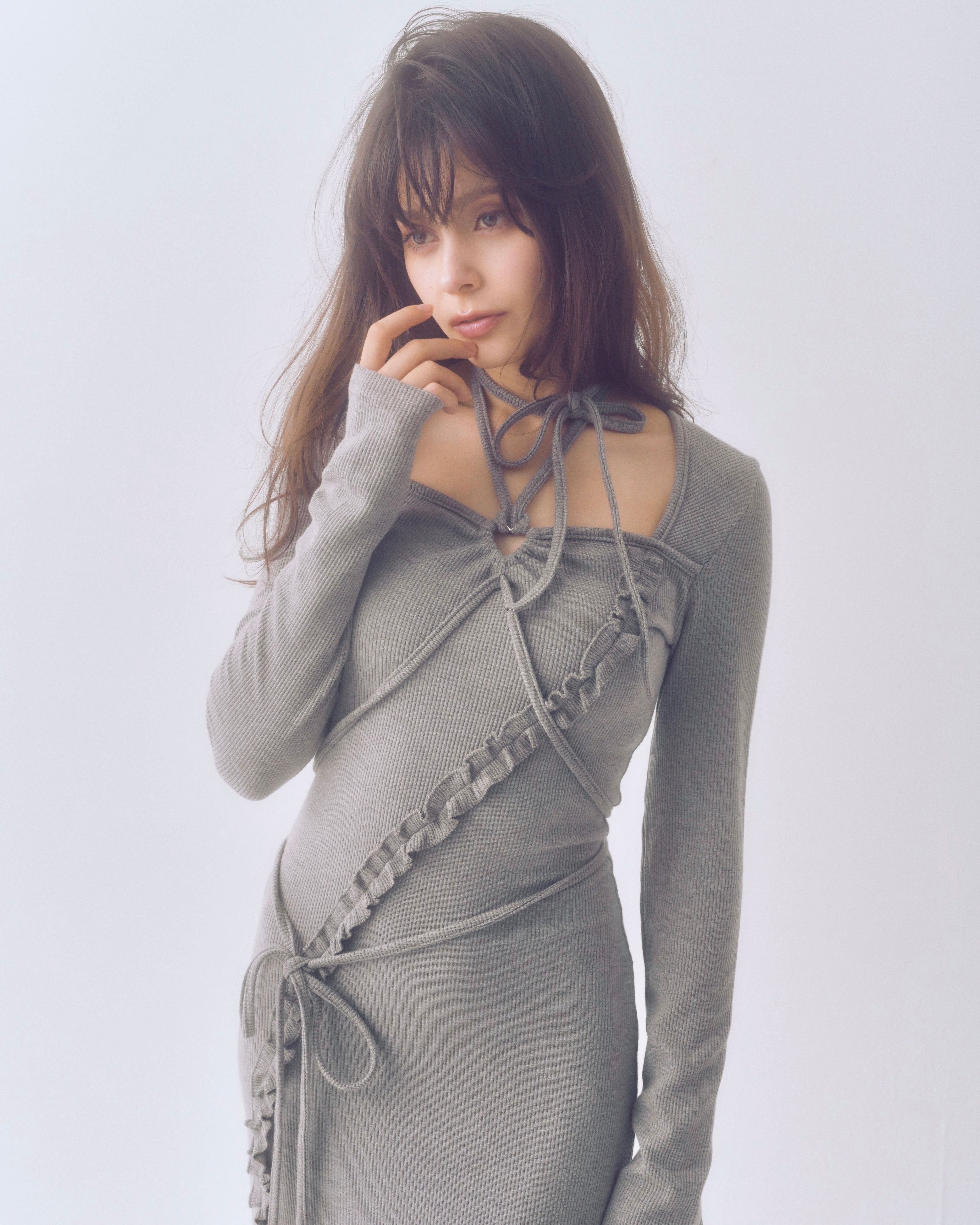 【3/13順次発送】laceup frill slit onepiece