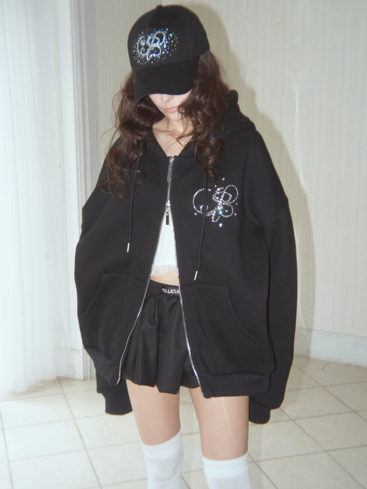 motif jewel cap