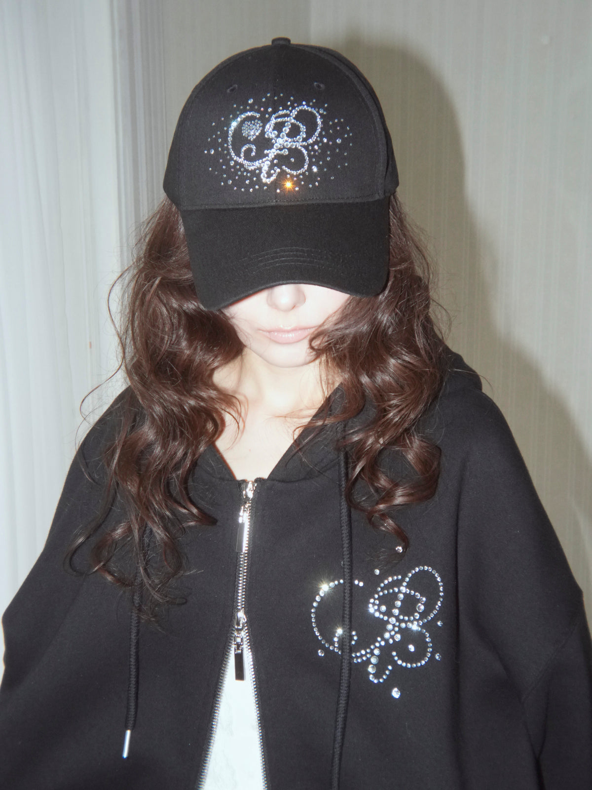 motif jewel cap