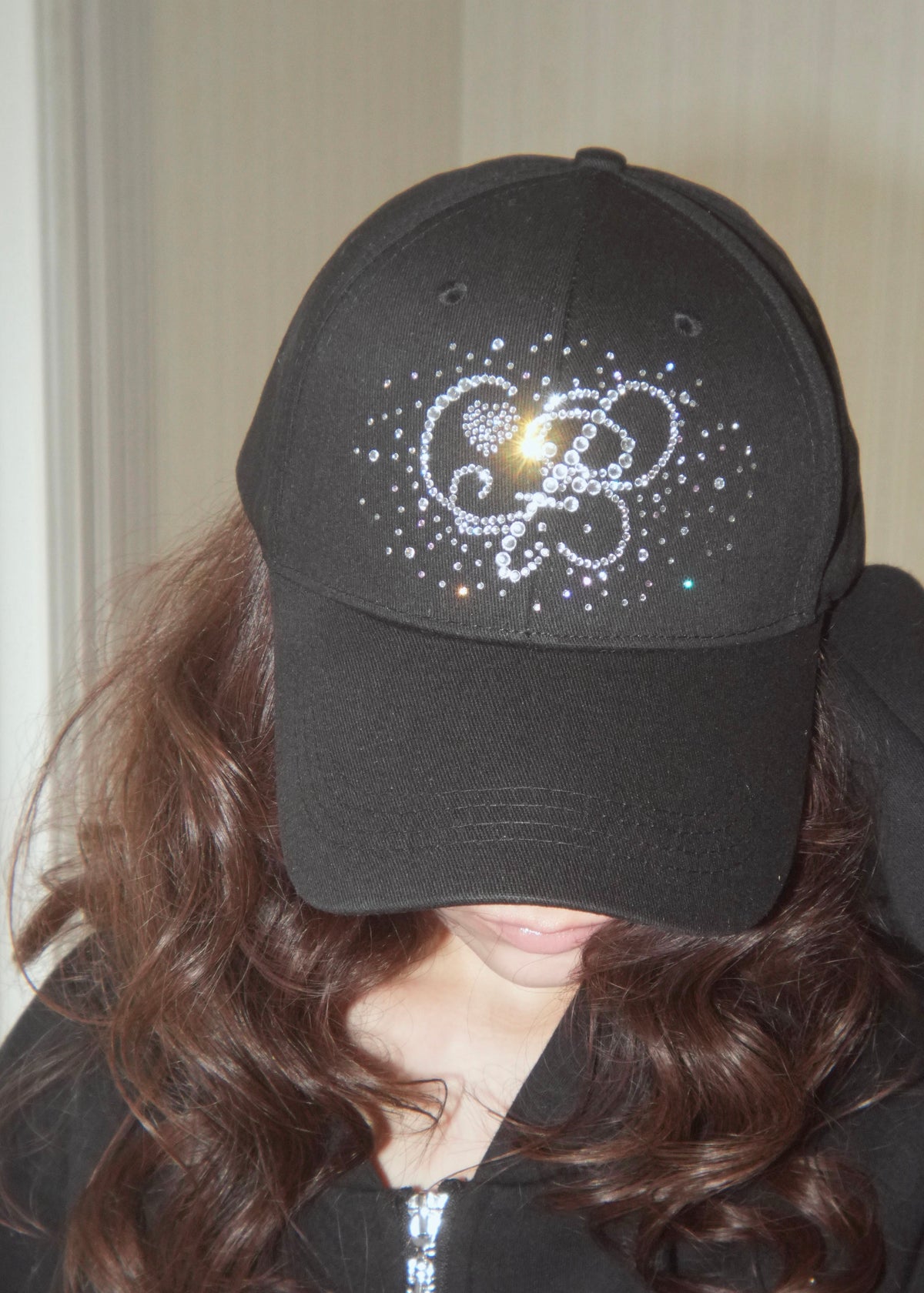 motif jewel cap