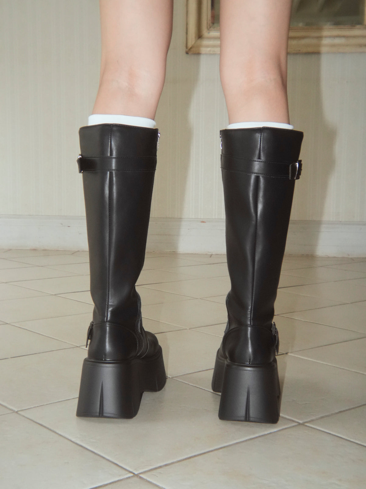 buckle volumesole boots