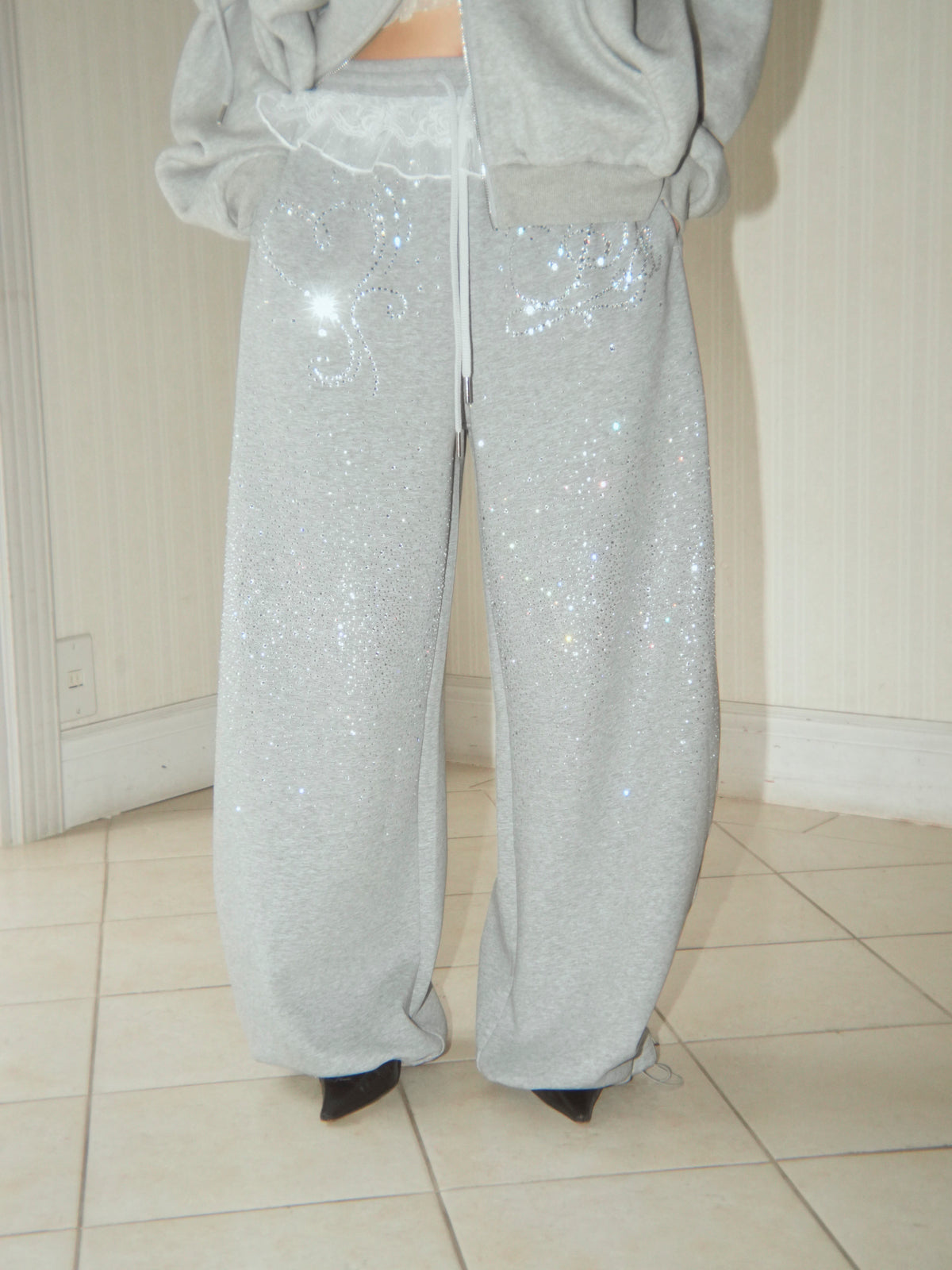 waistfrill sweat pants