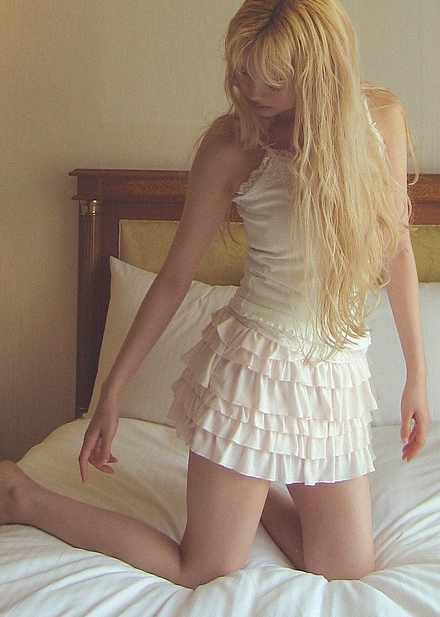 eyelet tiered mini pants