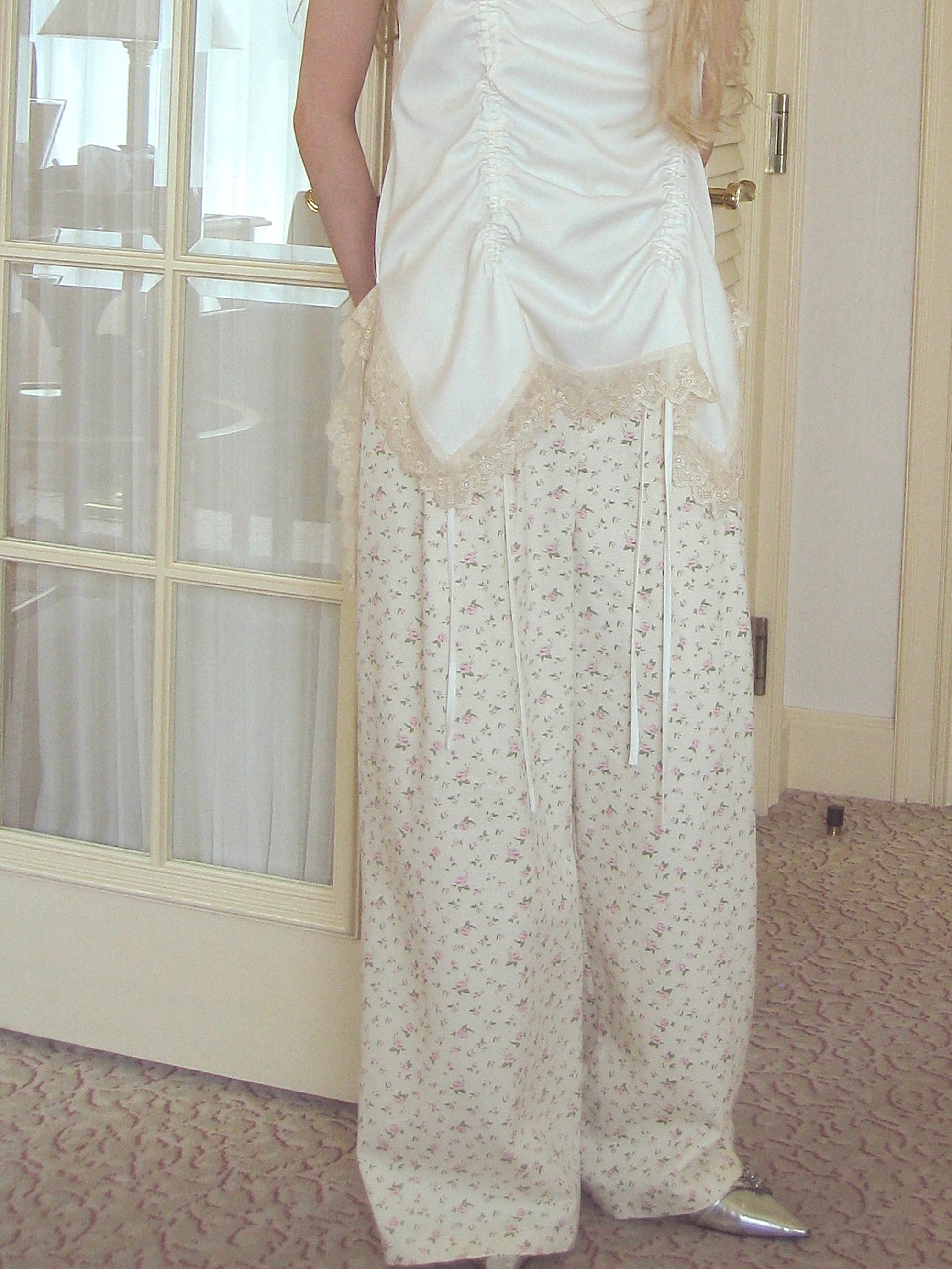 rose memento pants