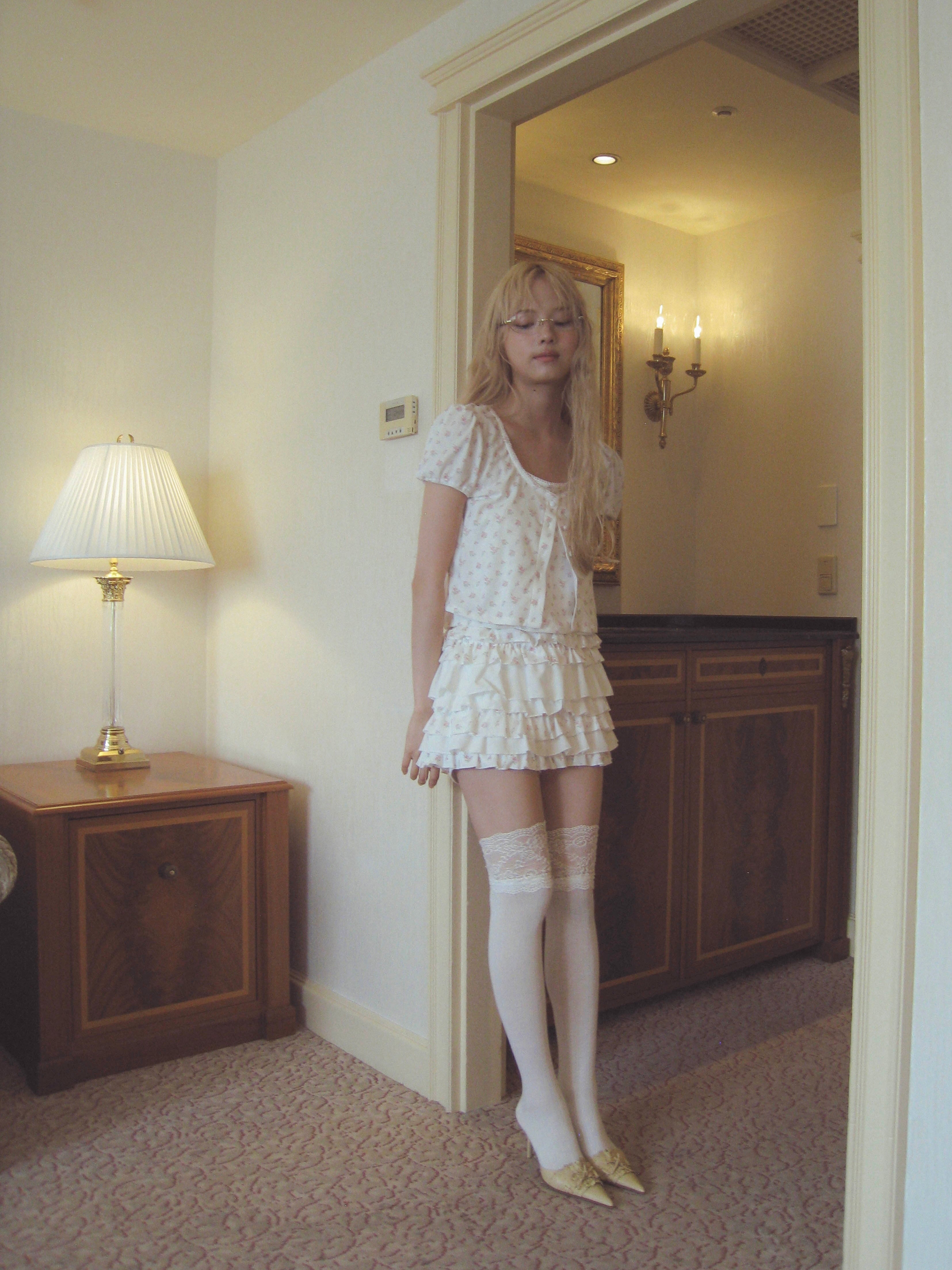 rose eyelet tiered mini pants