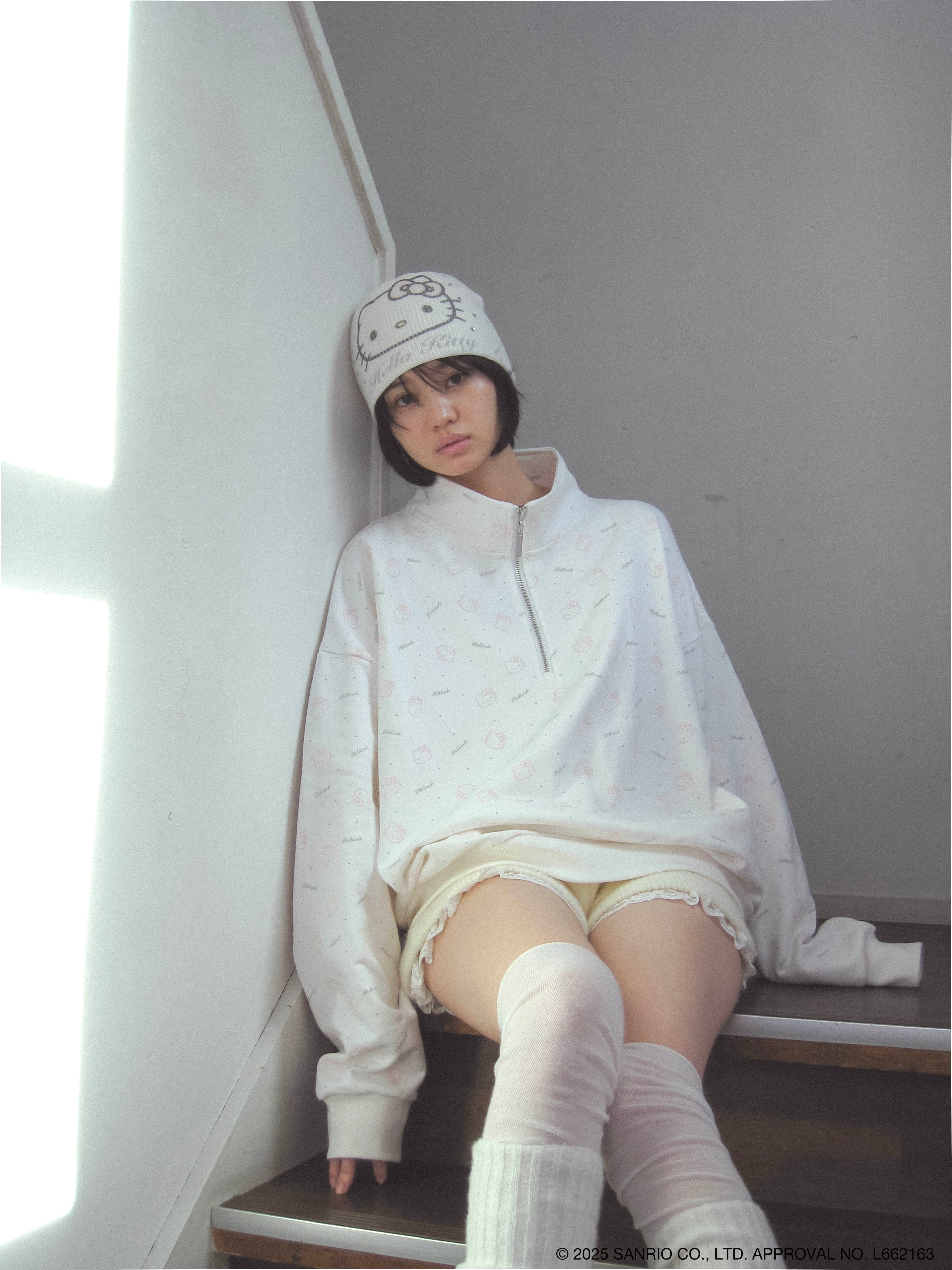 HELLO KITTY half zip tops｜PELLICULE | ぺリキュール