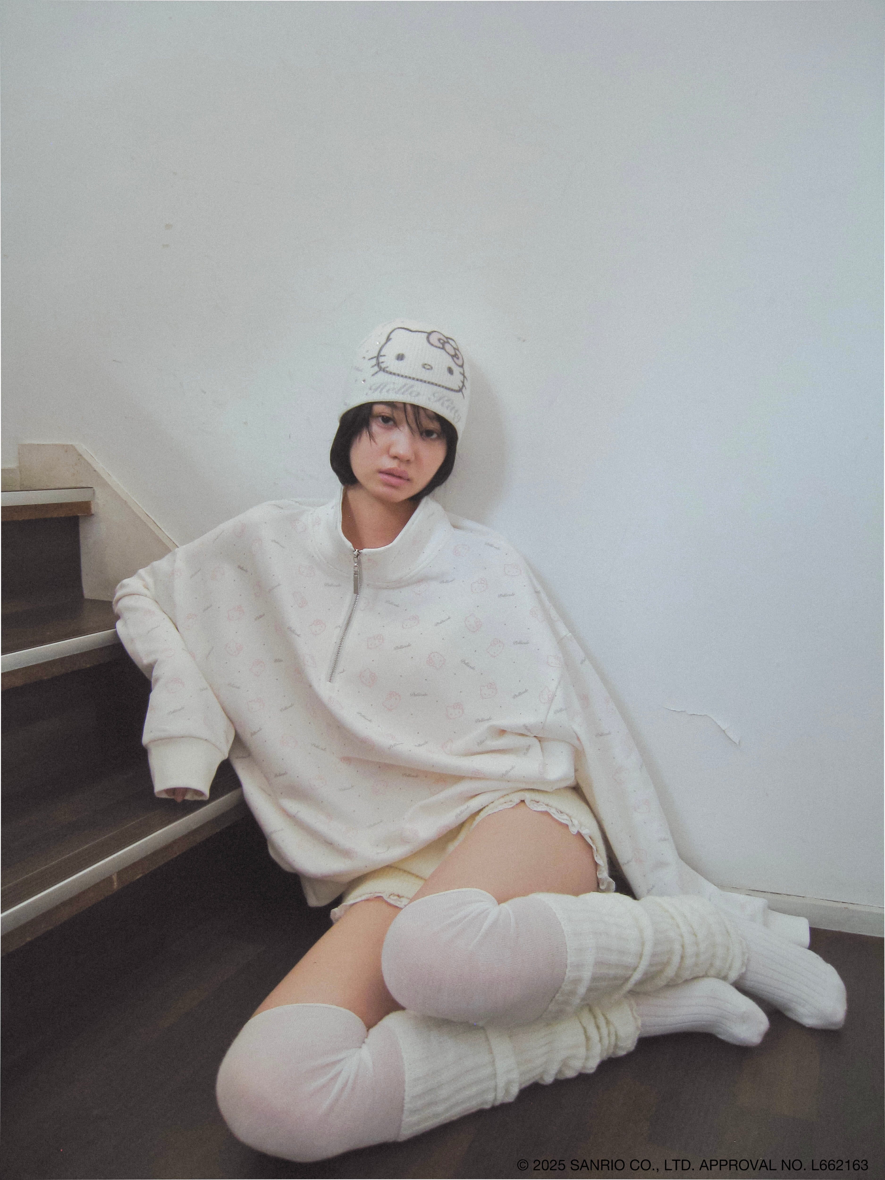 HELLO KITTY half zip tops｜PELLICULE | ぺリキュール