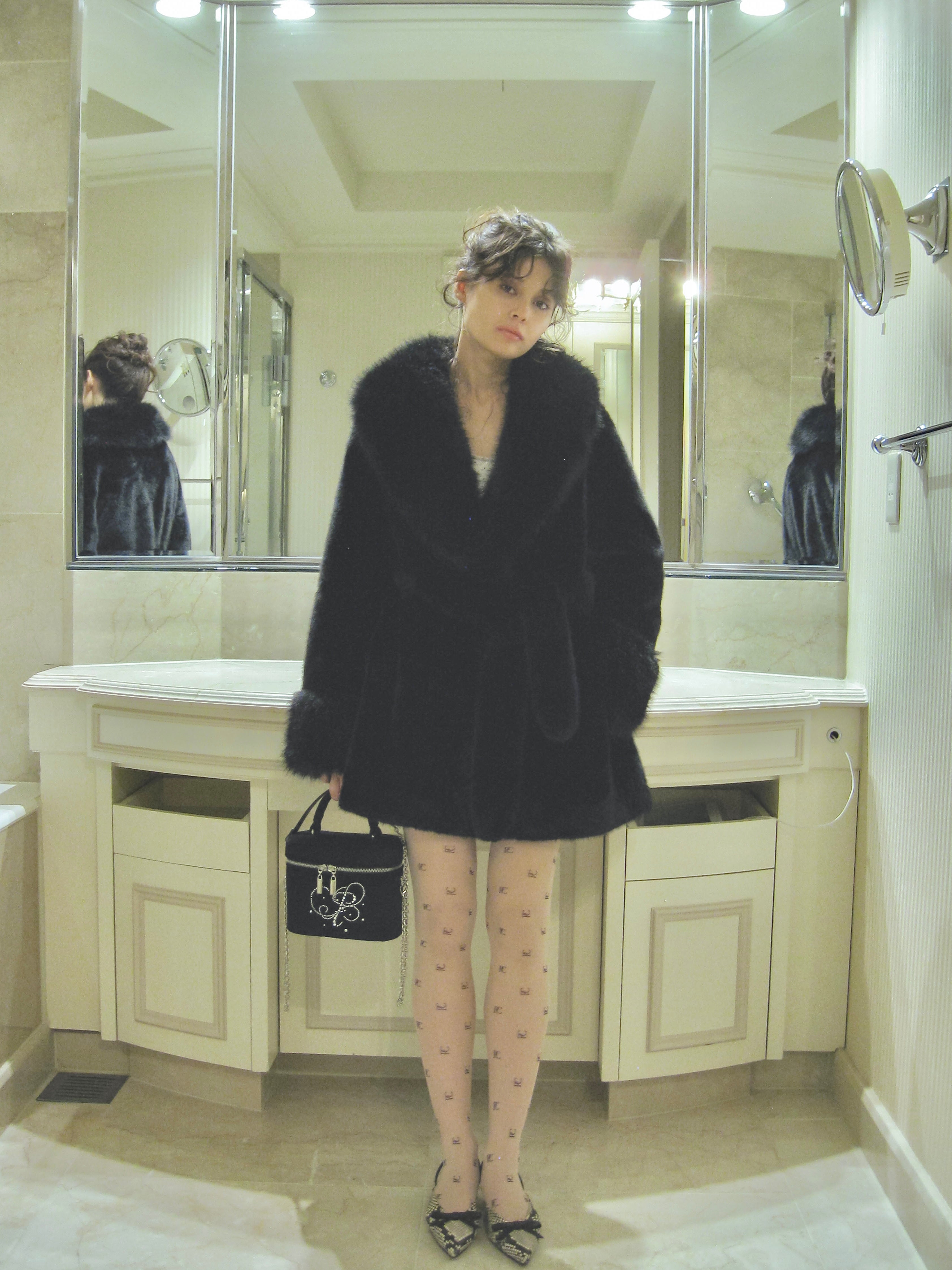 PELLICULE ペリキュールfront gather furcoat PELLICULE ペリキュールfront gather furcoat