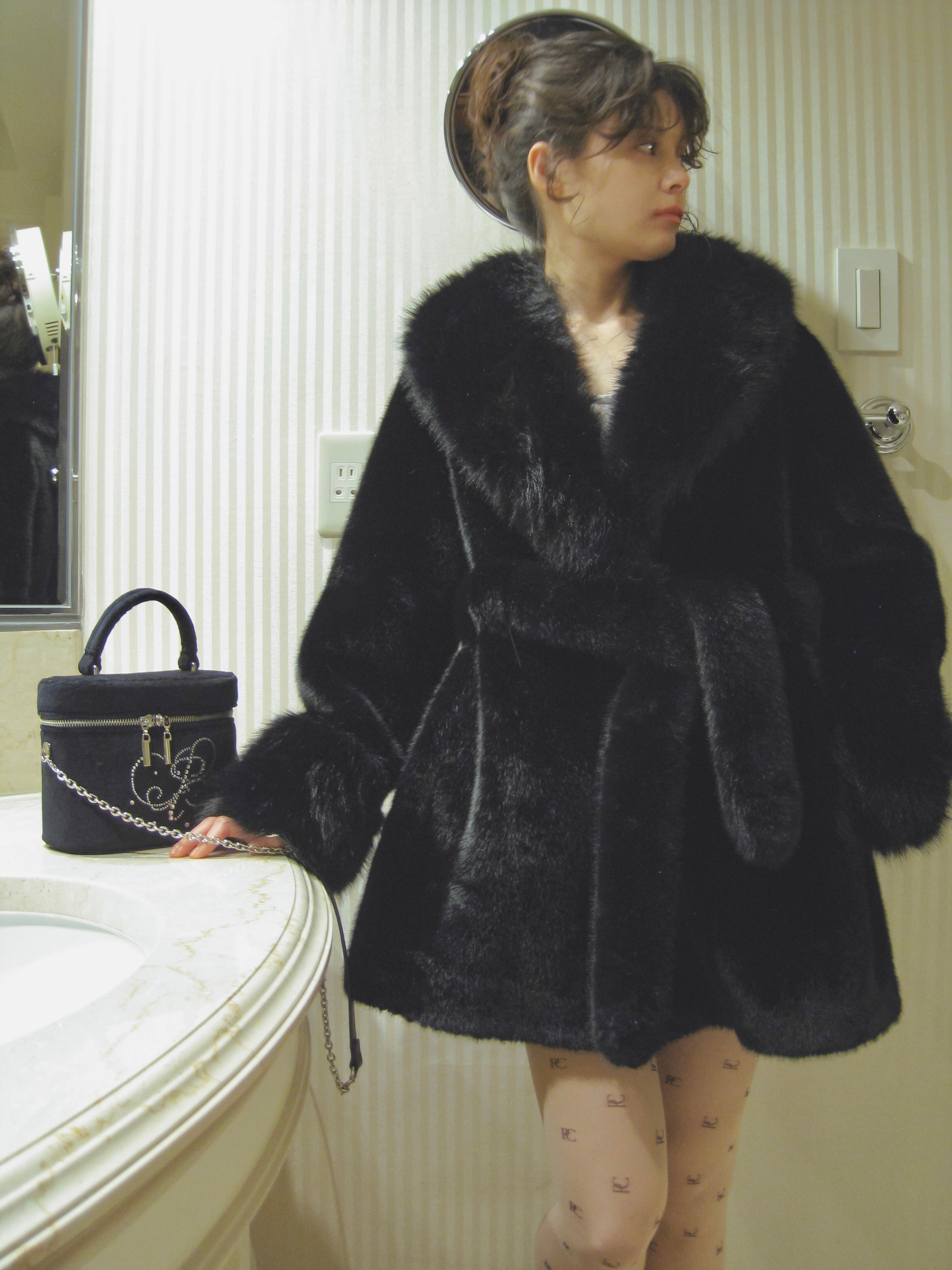 ペリキュール　ファーコート　ブラック plump fur zip coat｜PELLICULE | ぺリキュール