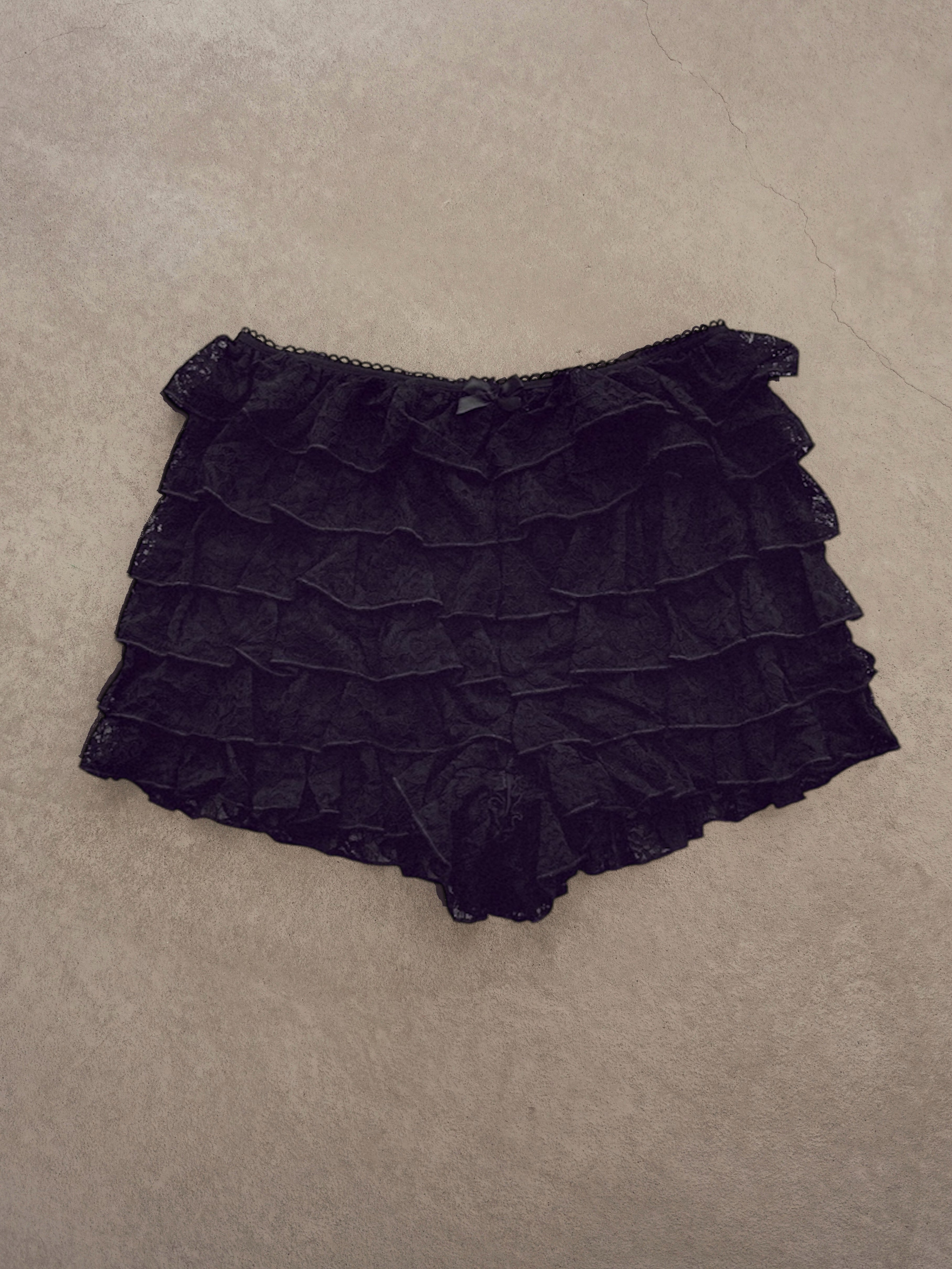 lace tieredfrill  short pt