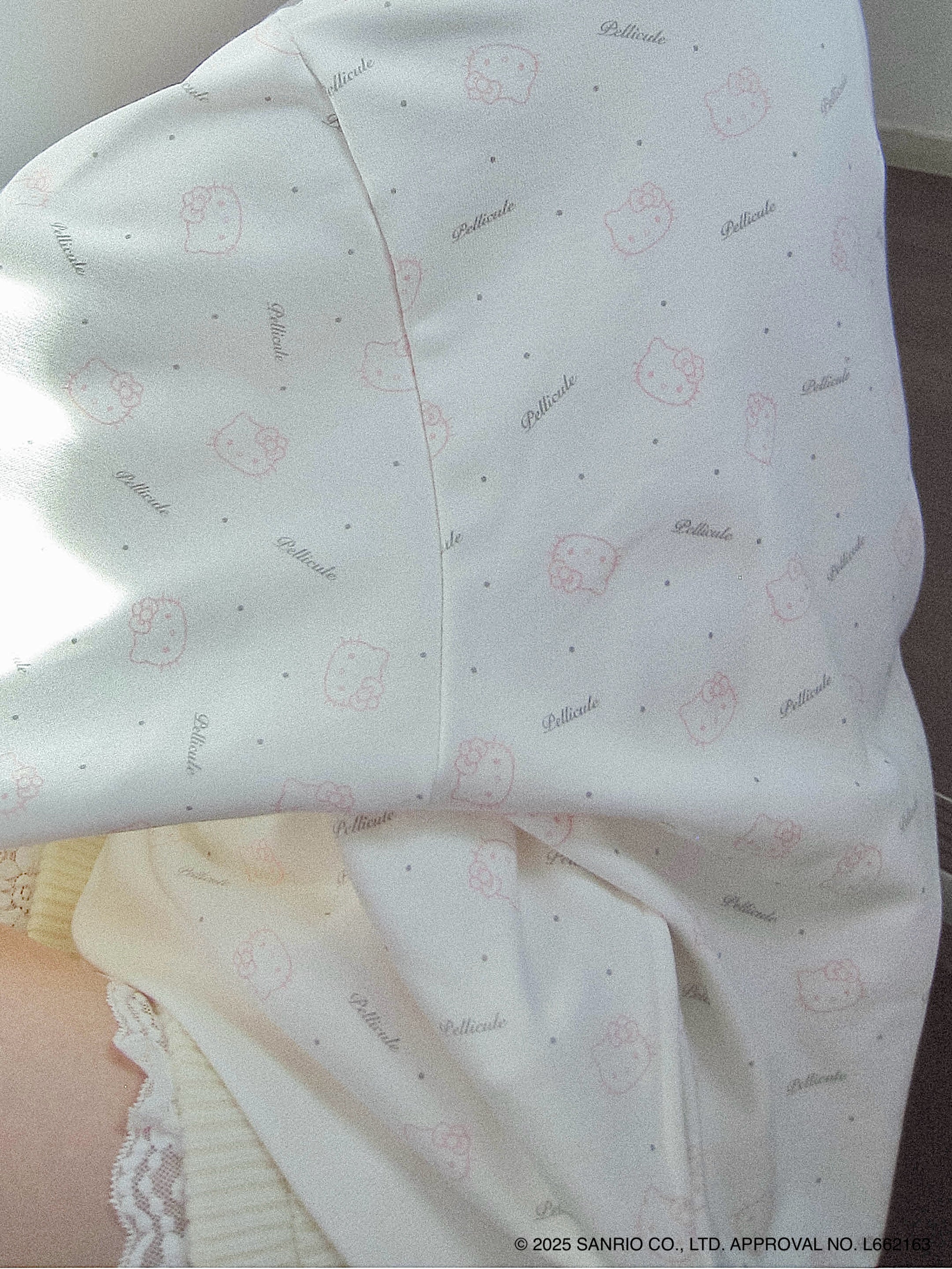 HELLO KITTY half zip tops｜PELLICULE | ぺリキュール