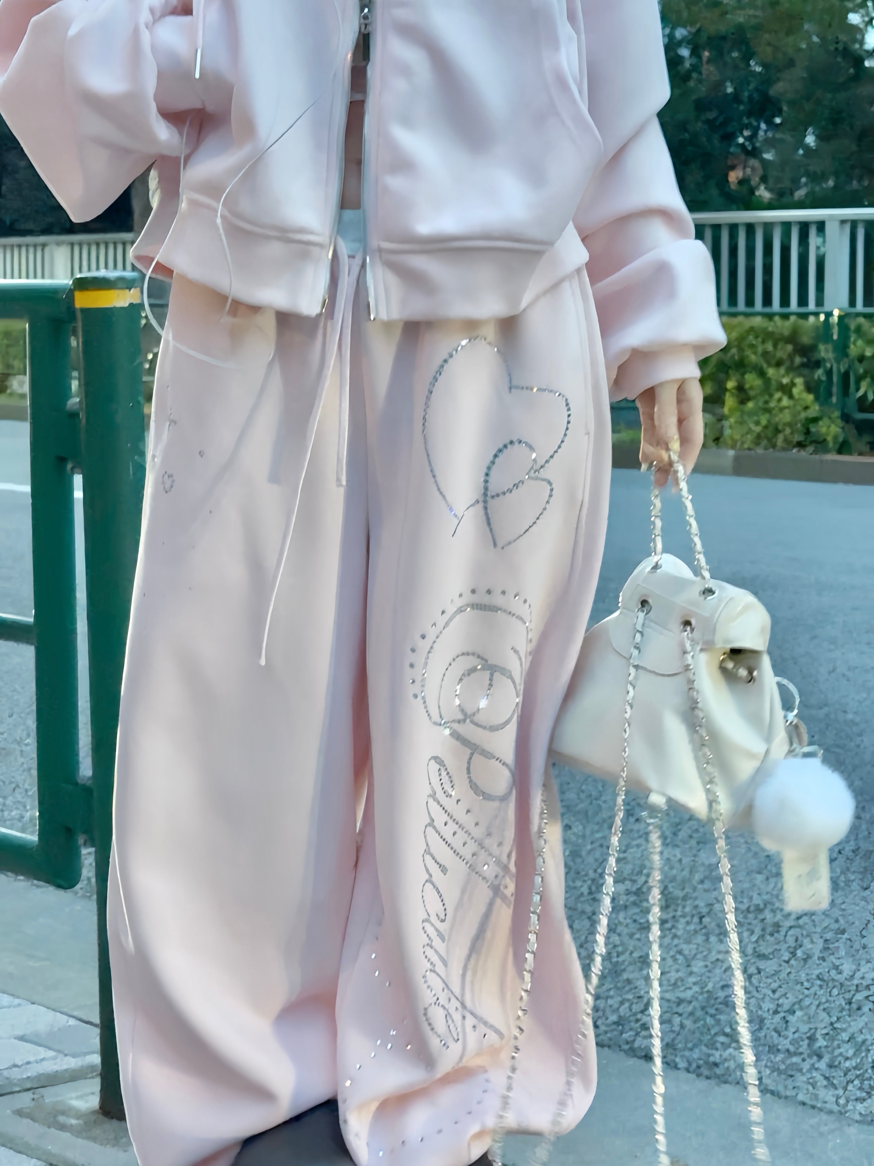 予約 black・babypink】stone-deco sweat pants｜PELLICULE | ぺリキュール